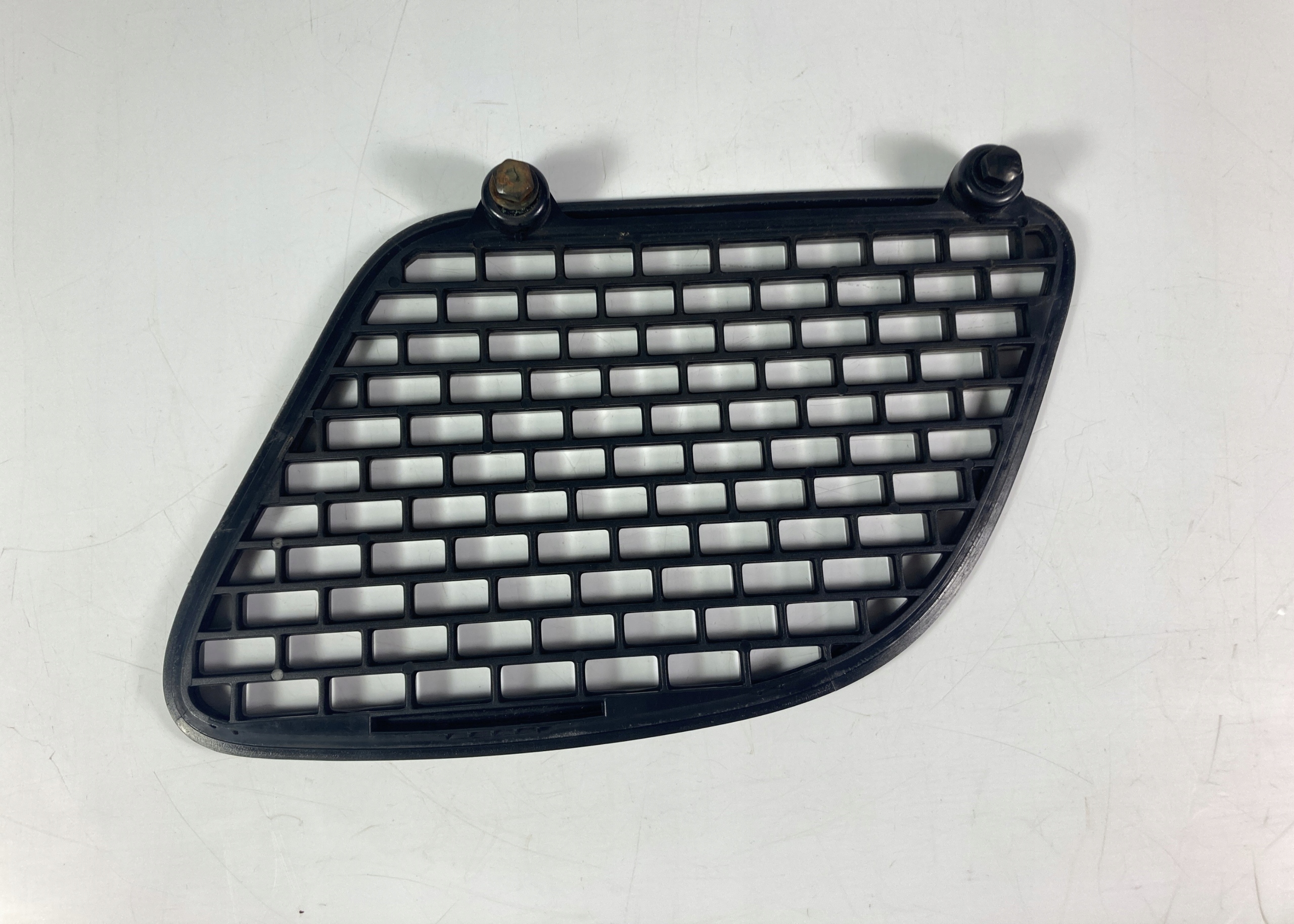 Dodge Challenger Hellcat 2015-23 grid intake bonnets przedniej right