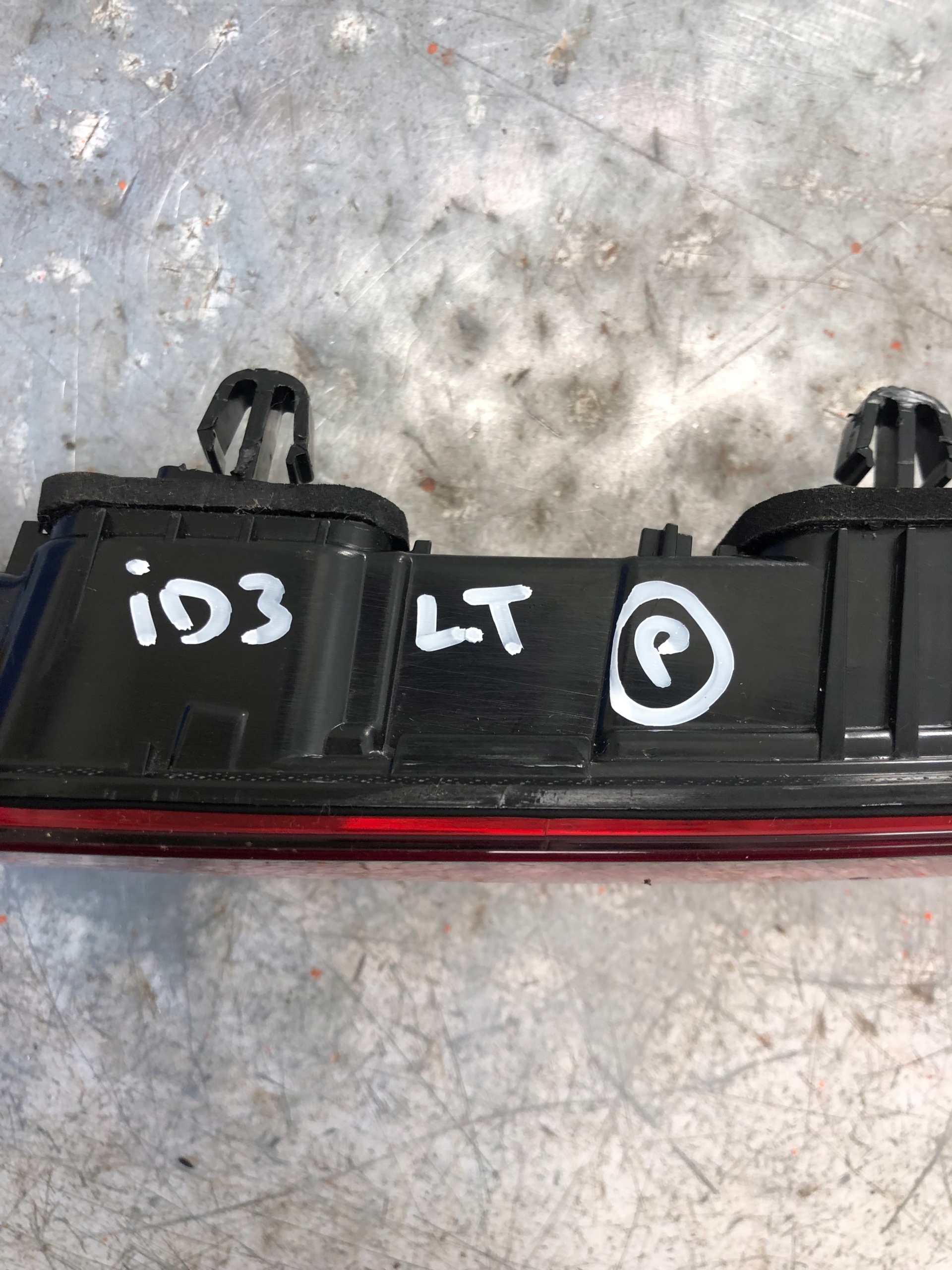 light left rear part to the bonnet VW ID3 ID.3 10A945307A