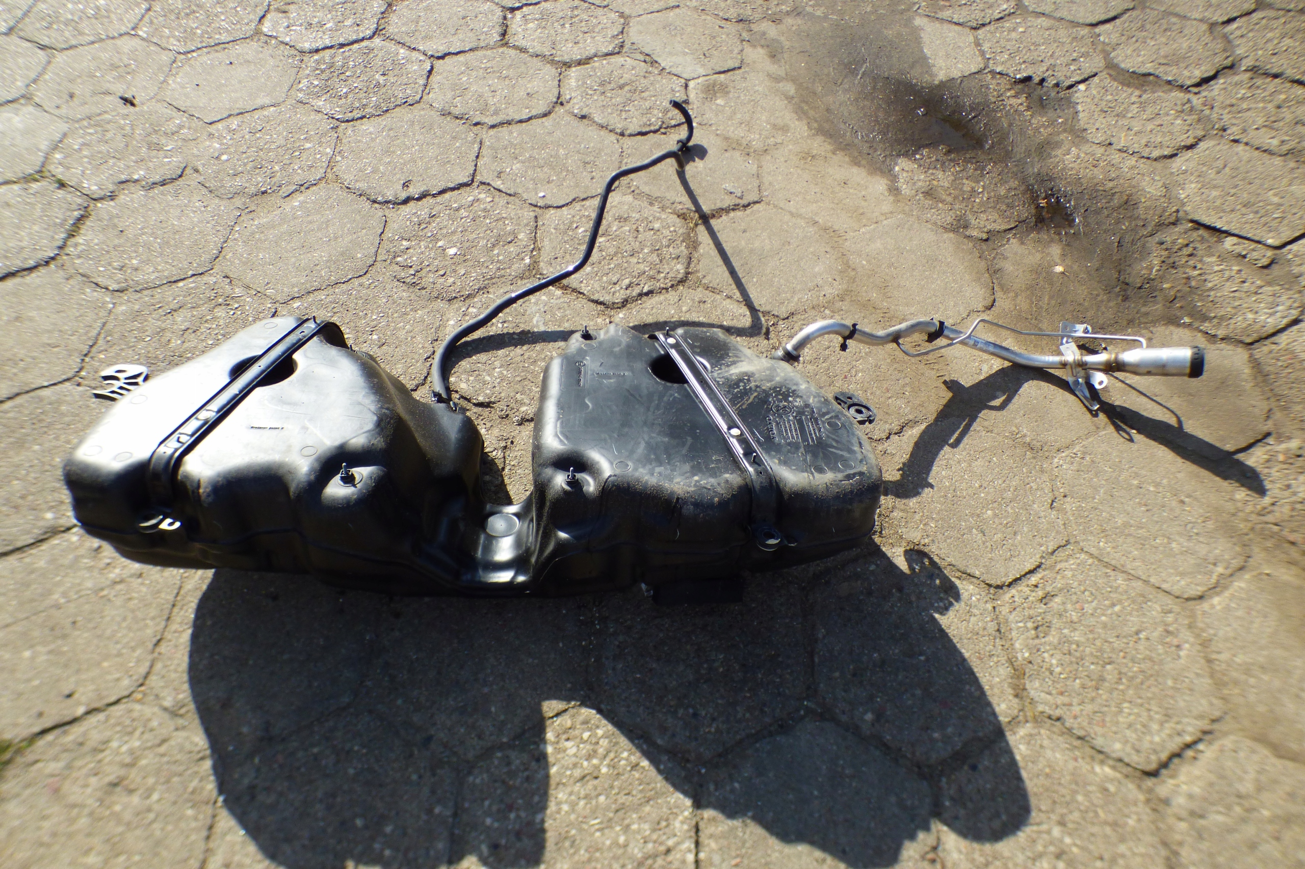 tank 32325574 32325594 VOLVO XC60 II 2.0D