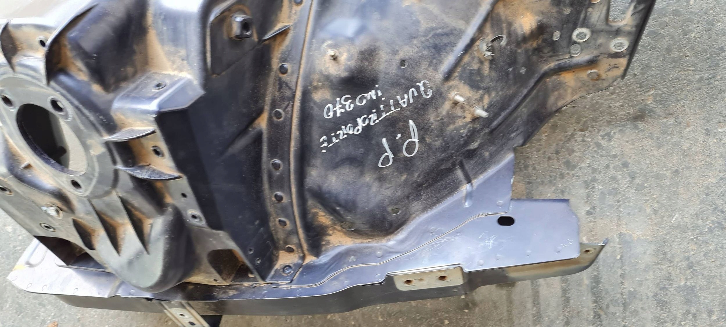Maserati Quattroporte VI quarter right right front quarter