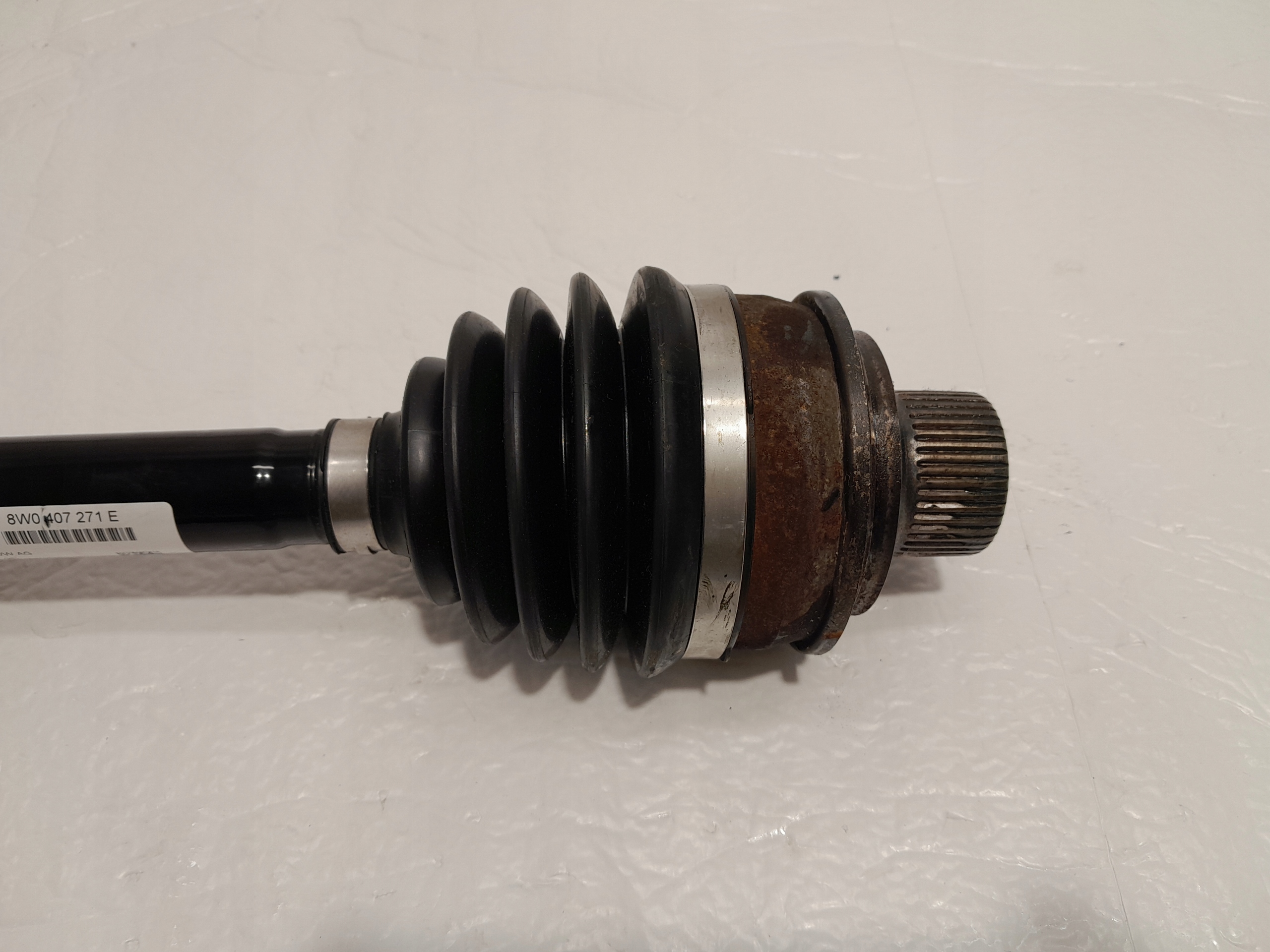 AUDI A4 B9 LIFT semi-axis left right front 8W0407271E 8W0407271M