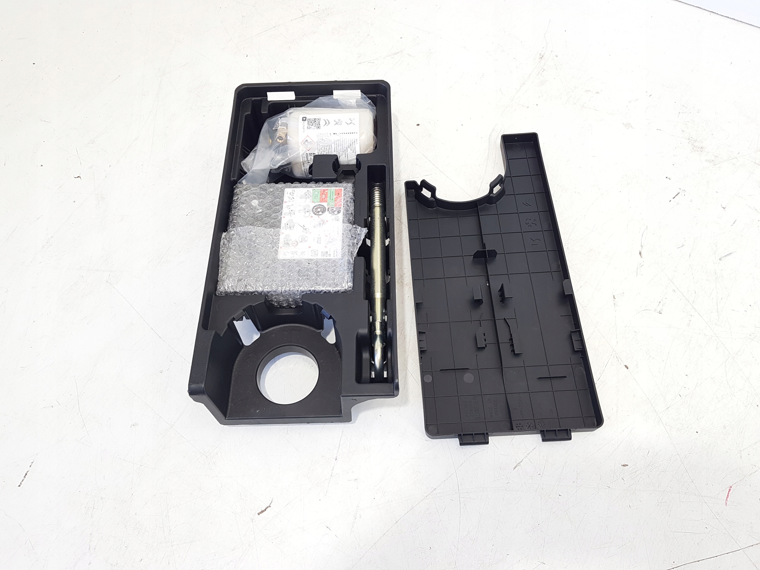 PEUGEOT 3008 II ZESTAW NAPRAWCZY KOLA WKRETKA