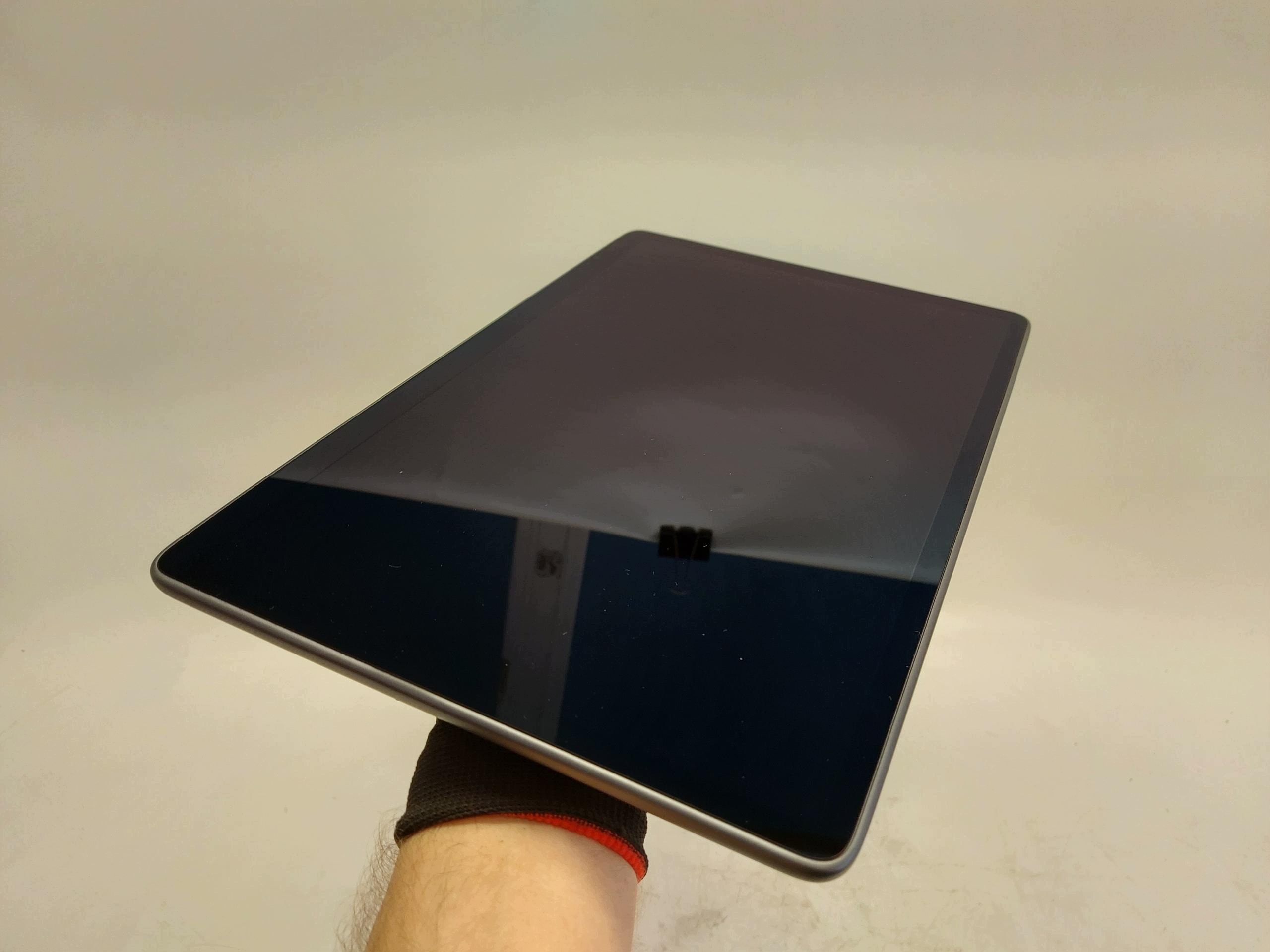 TESLA MODEL 3 2022r Ekran Schermo