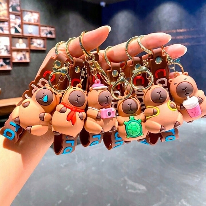 KAPIBARA Z JABŁUSZKIEM PLUSZOWY PLECAK DO PRZEDSZKOLA NA PREZENT + BRELOK Marka 100