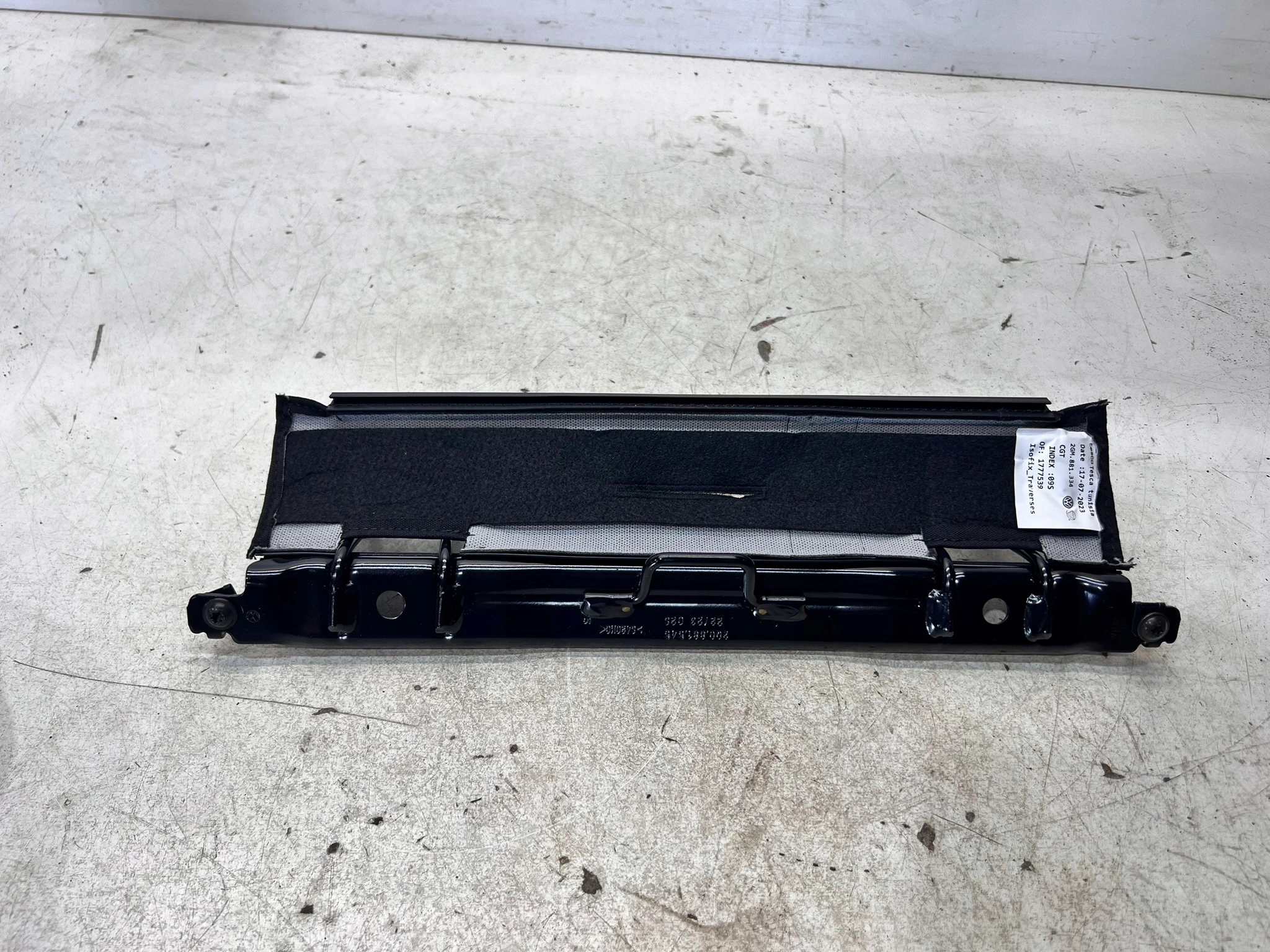 Halter ISOFIX AUDI Q4 E-TRON 2Q0881545