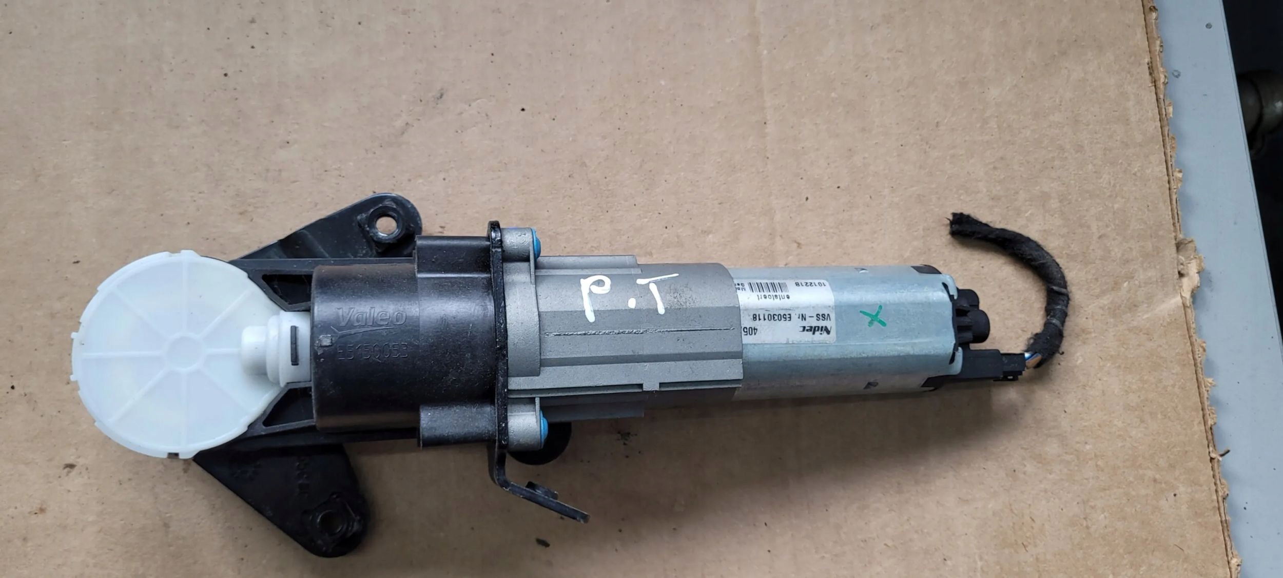 A7 4G damper bonnet electrical right rear part 4G8827852B