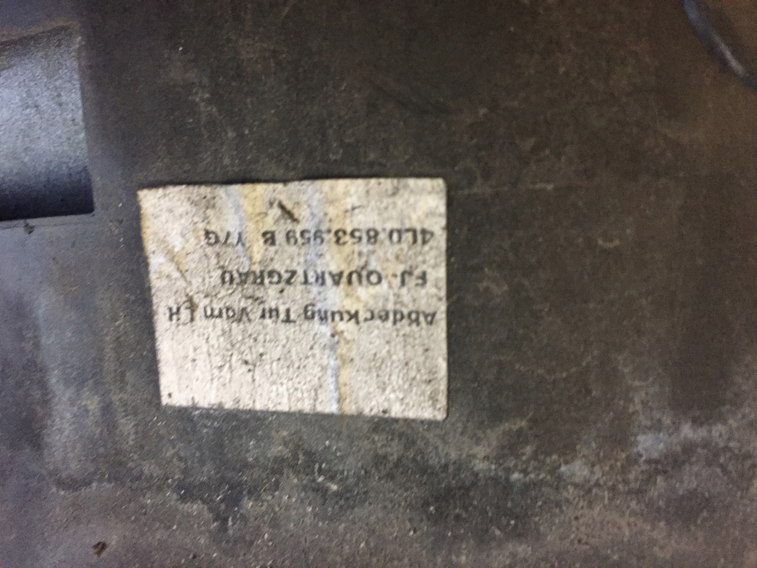AUDI Q7 4L LY7G moulding lower door left front