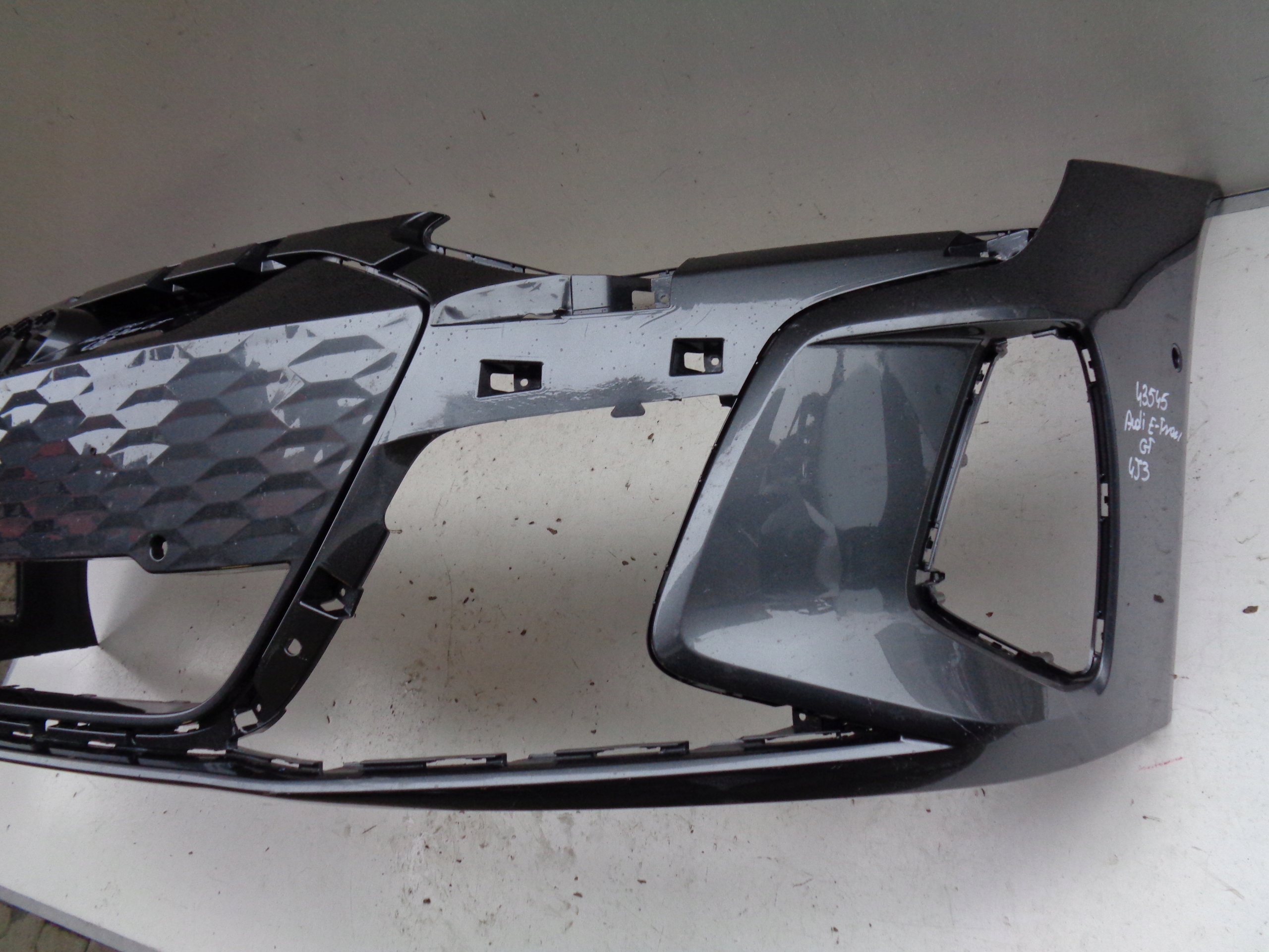 FRONTSTOSSSTANGE AUDI E-TRON GT 4J3 MR 43545