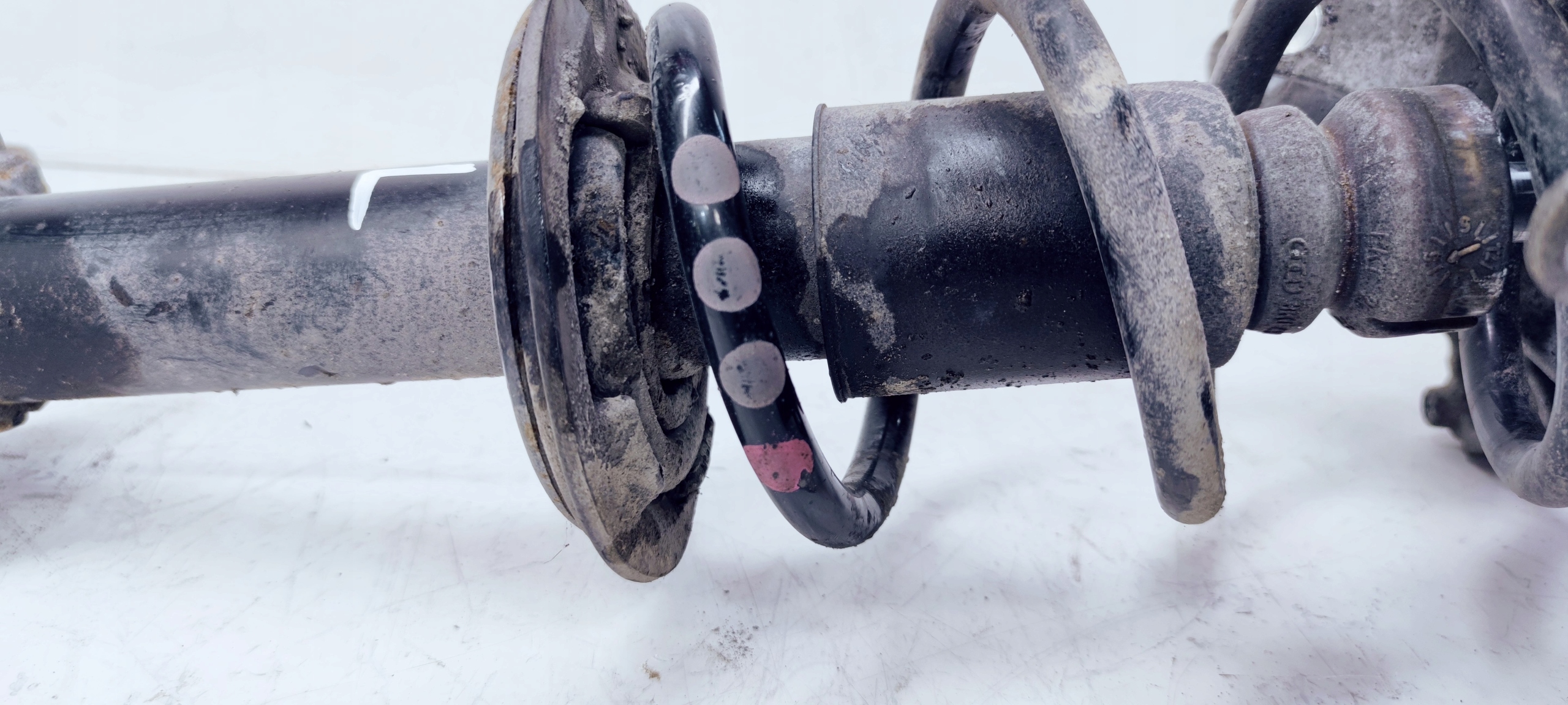 shock absorber left front AUDI A4 B8 A5 8T0413031AF