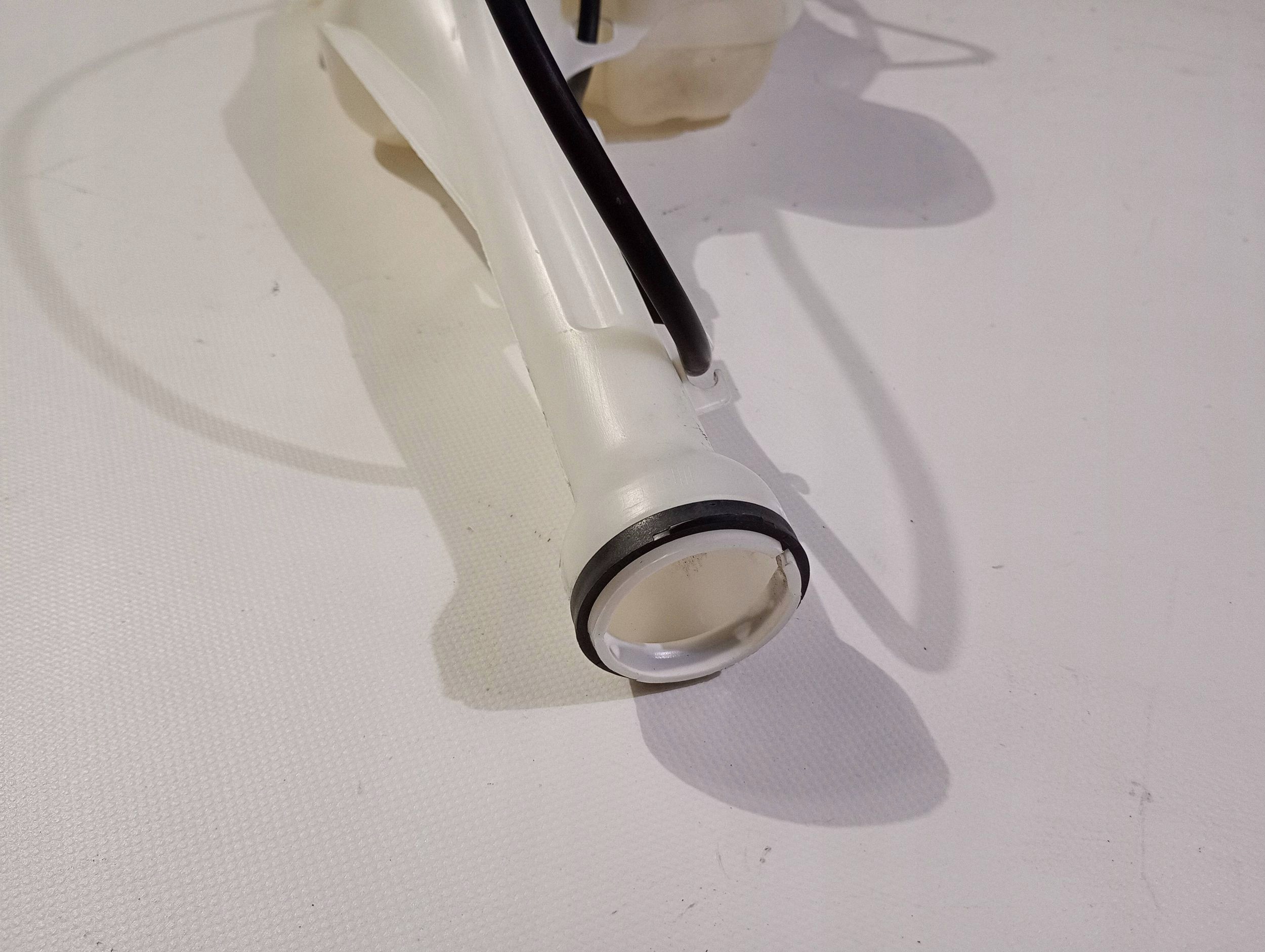 Behälter Behälter des Gasses Spritzdüse Chevrolet Camaro 2009-2015