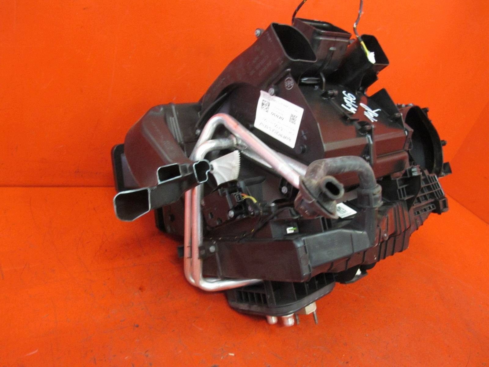 MERCEDES A-KLASA W176 W246 ohřívač obal CLIMATRONIC A2468306700