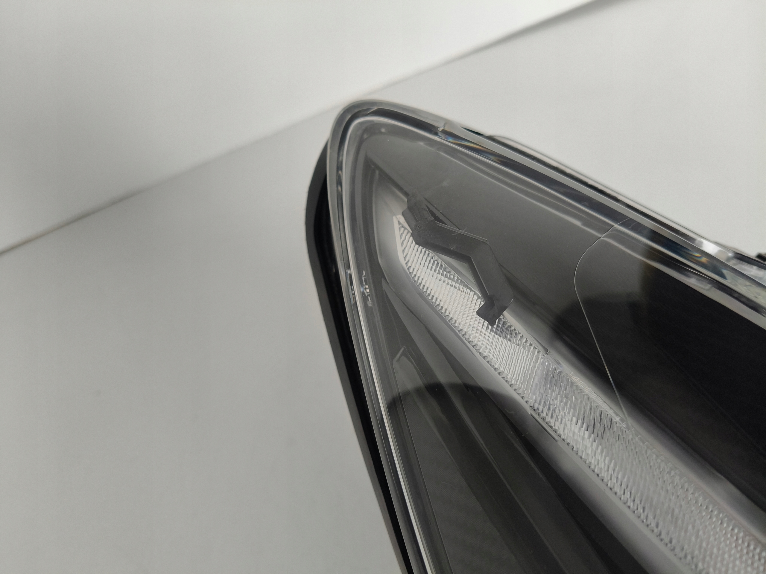 light right REFLEKTOR MAZDA 2 14- FULL LED