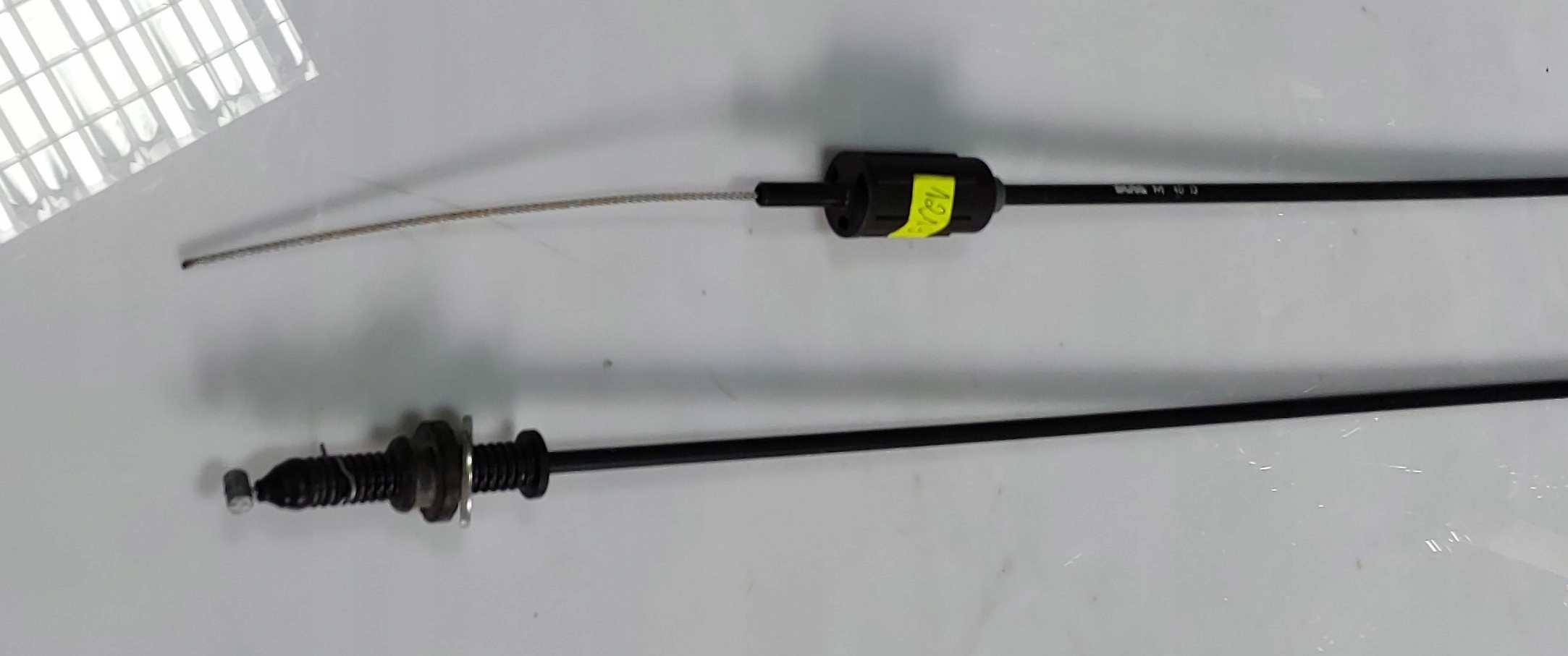 1219 - Кабель газа Microcar MC, MPI