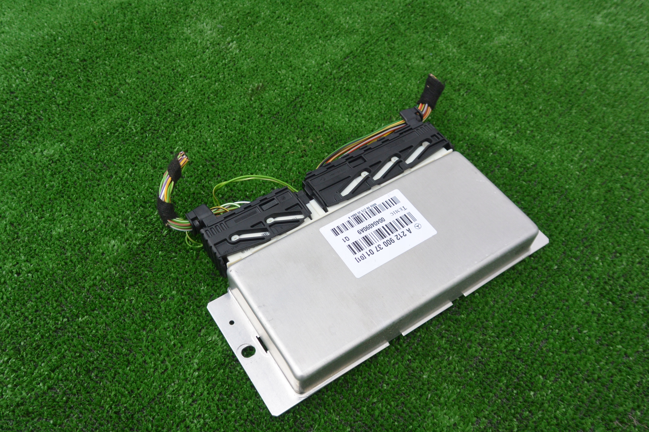 MODUL ZAWIESZENIA AIRMATIC MERCEDES W212 W218 Part number A2129003701