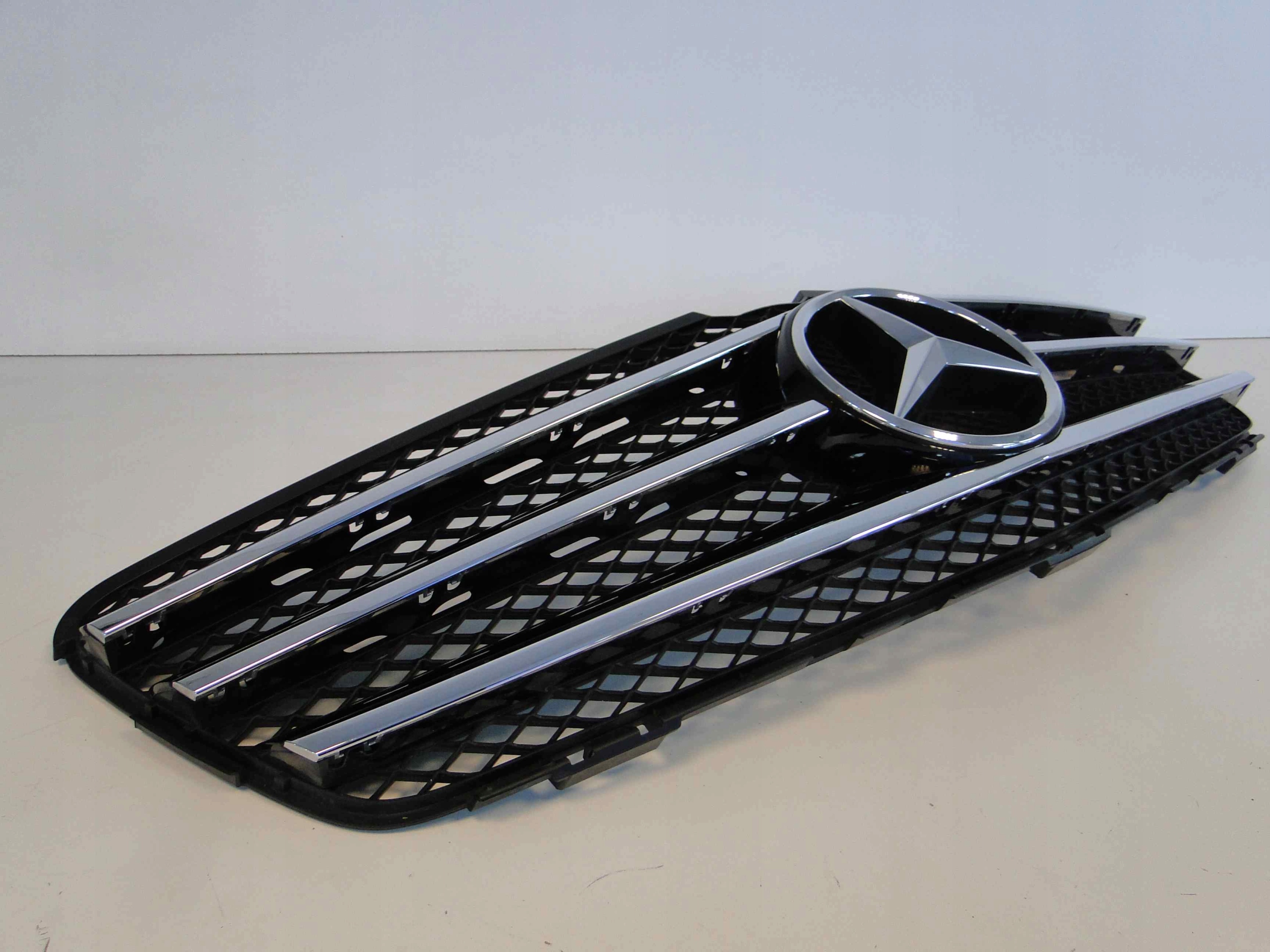 MERCEDES R KLASA W251 251 LIFT GRILL ATRAPA AMG Typ samochodu Samochody osobowe