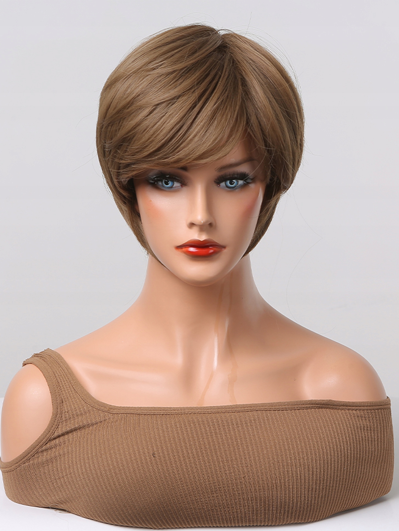 Extra krátká oříšková paruka Avril