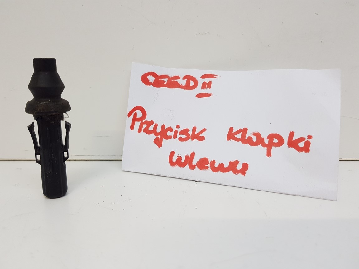 KIA CEED II tlačítko špička dvierka nádrže 2012