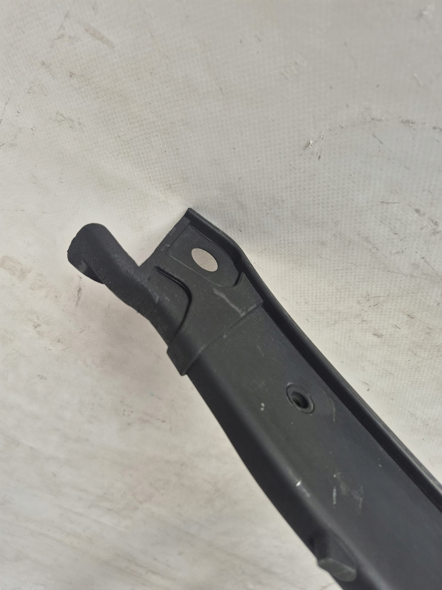AUDI A4 B8 8K0 07-11 support panel for radiators pillar iron 8K0805594M