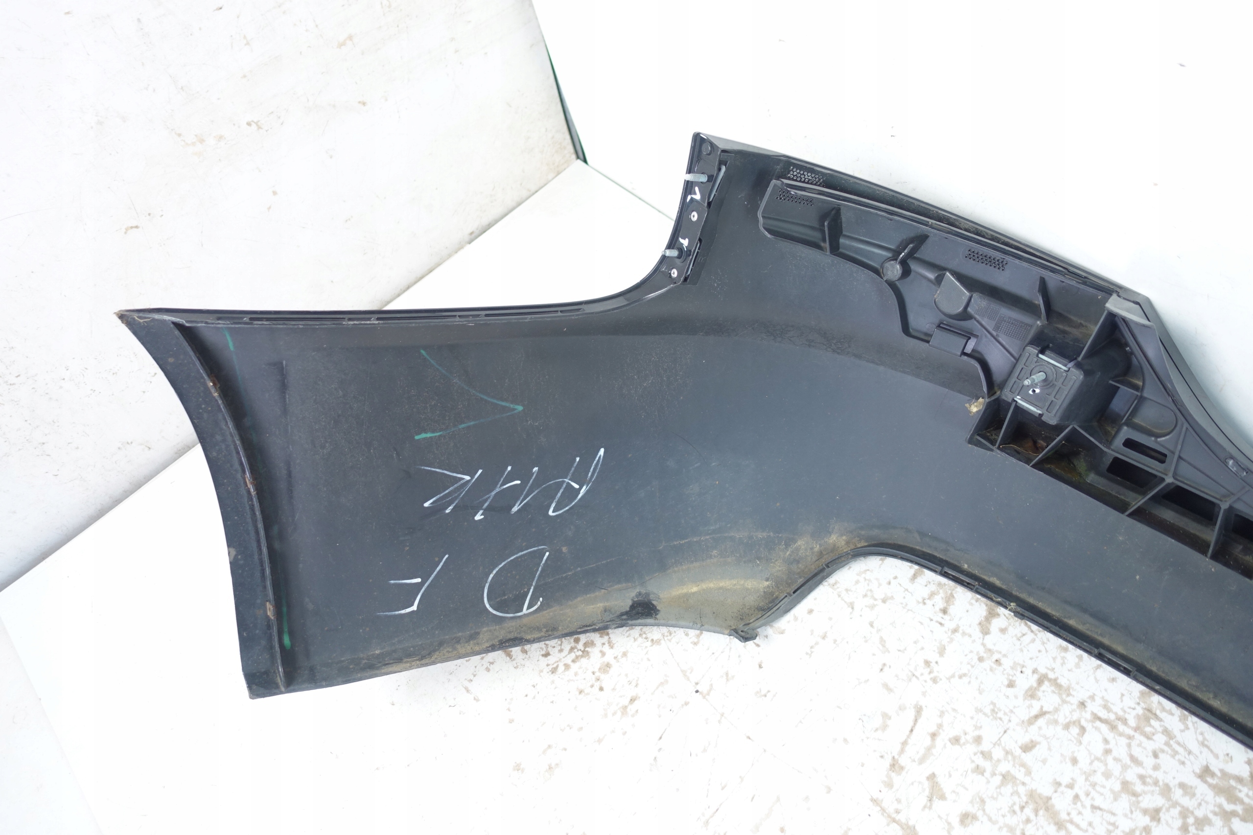AUDI A6 C6 sedan 2004- bumper rear part 4F5807511A