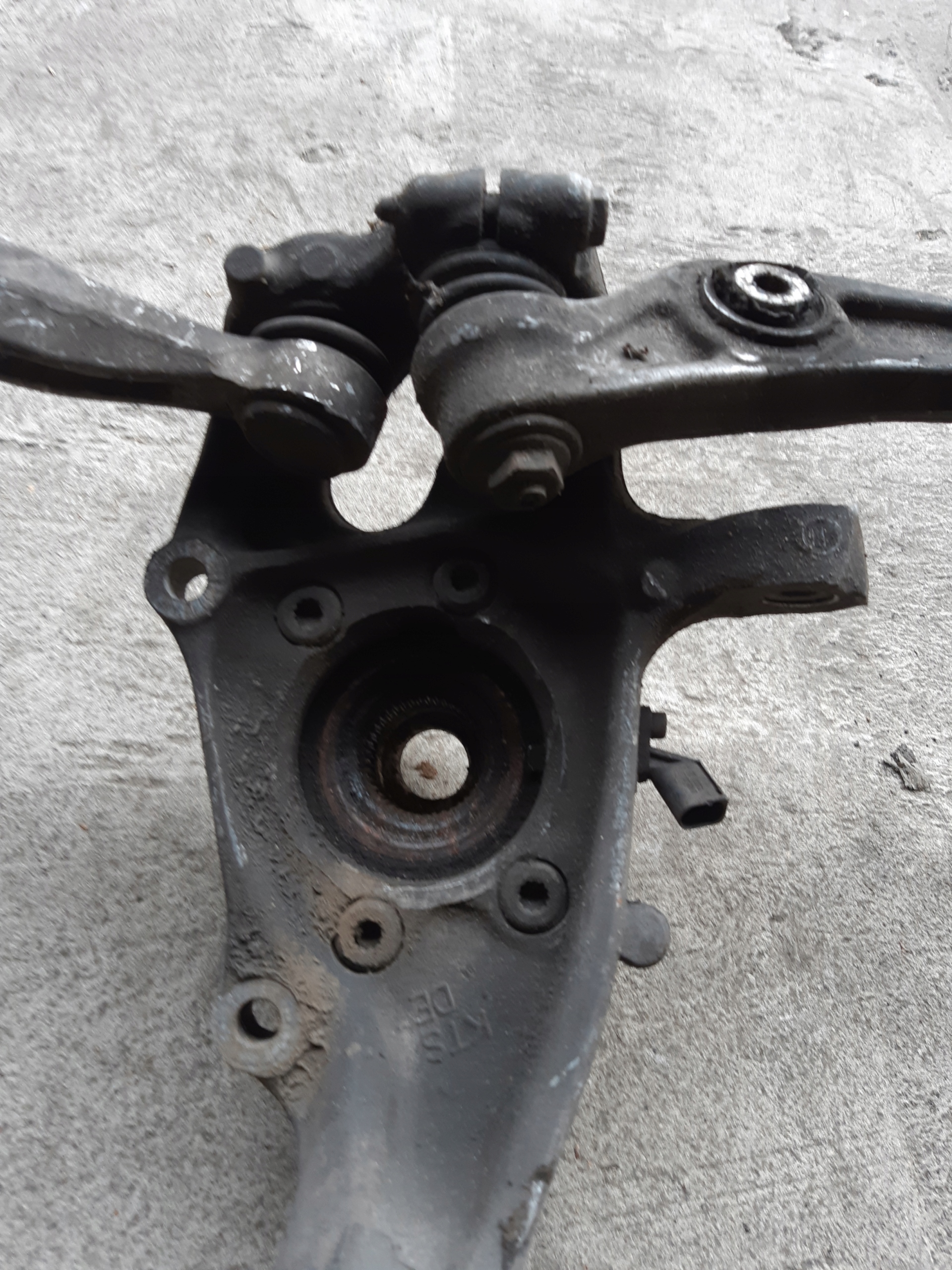 AUDI A4 B8 A5 8T A6 C7 A7 swing right right front 8K0407258S
