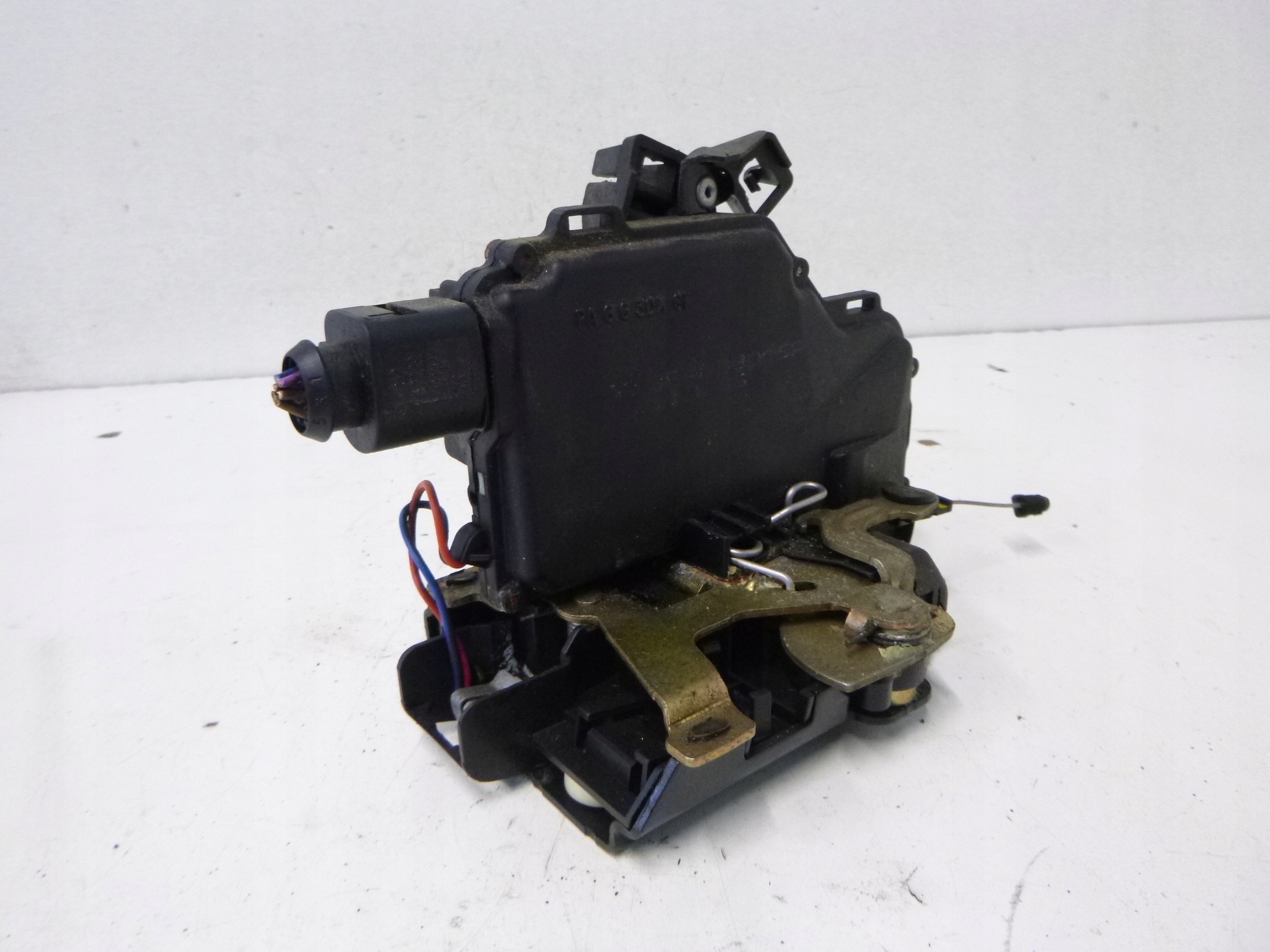 lock rear part left Seat Toledo II 2000