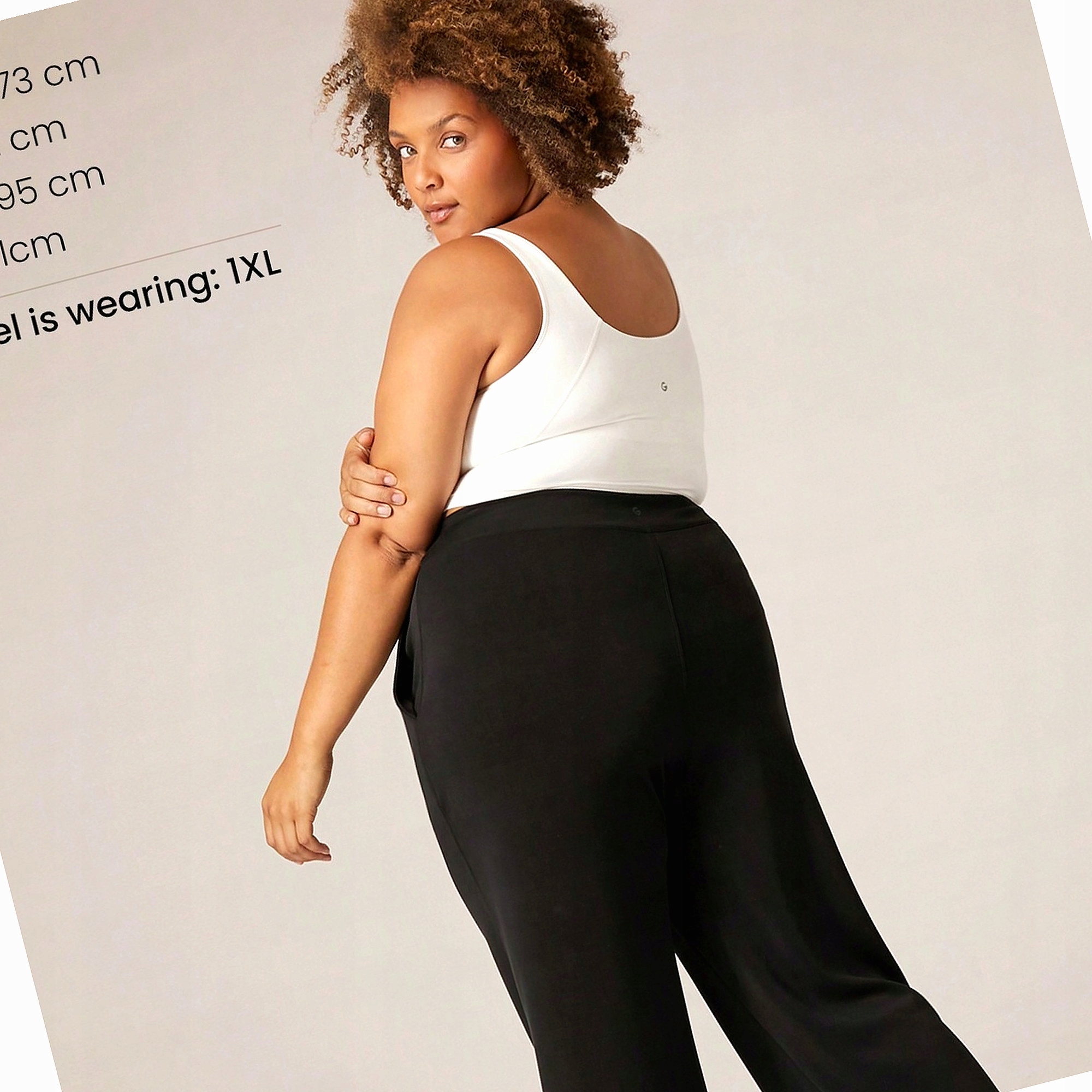 Spodnie Damskie Do Ćwiczeń Z Kieszeniami Treningowe Modal Czarne 5XL 50