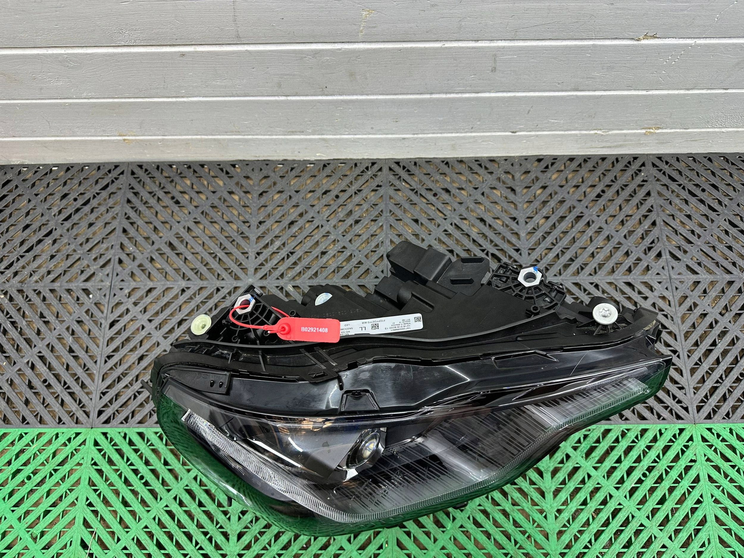 light front side right BMW 2 G42 5A3DC86