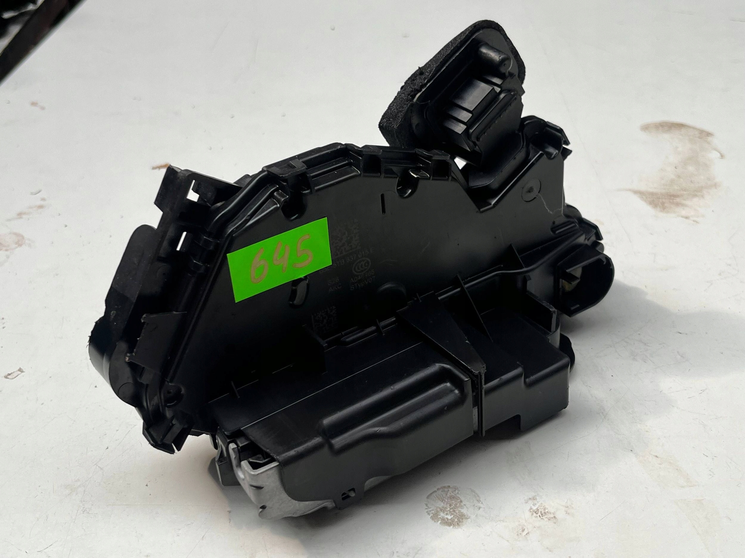 VOLKSWAGEN SEAT SKODA lock door left front 5TB837015E @M