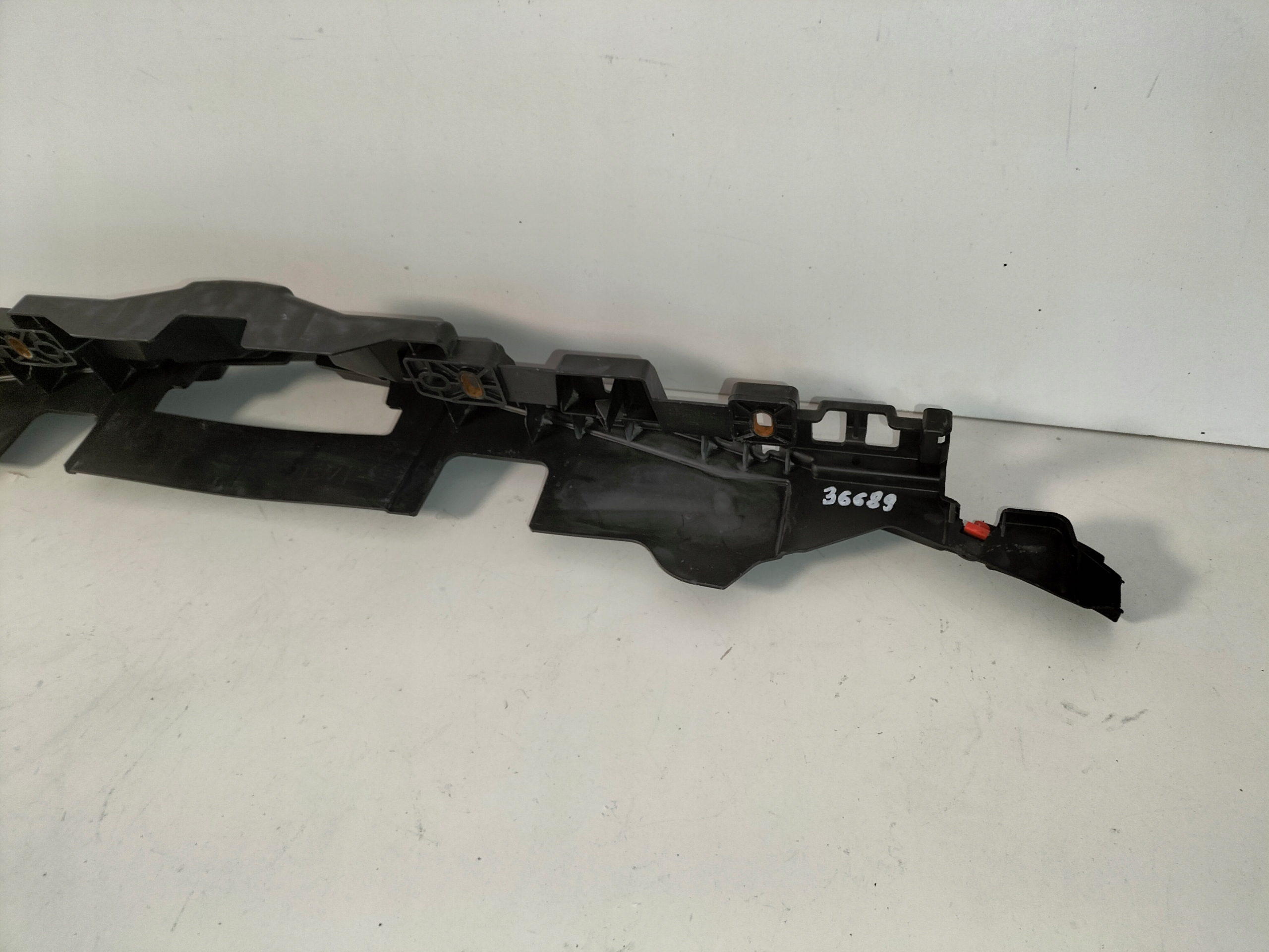 support console of a bumper front central OPEL INSIGNIA A 08