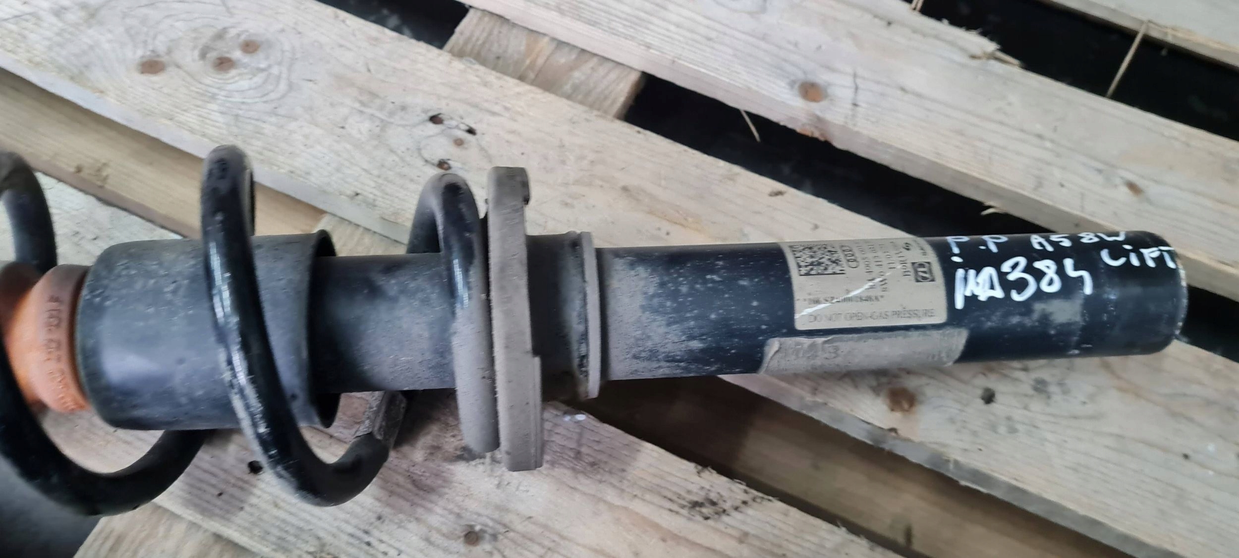 A5 8W LIFT shock absorber left right front front 2.0 TDI 8W0413031BG A4 B9