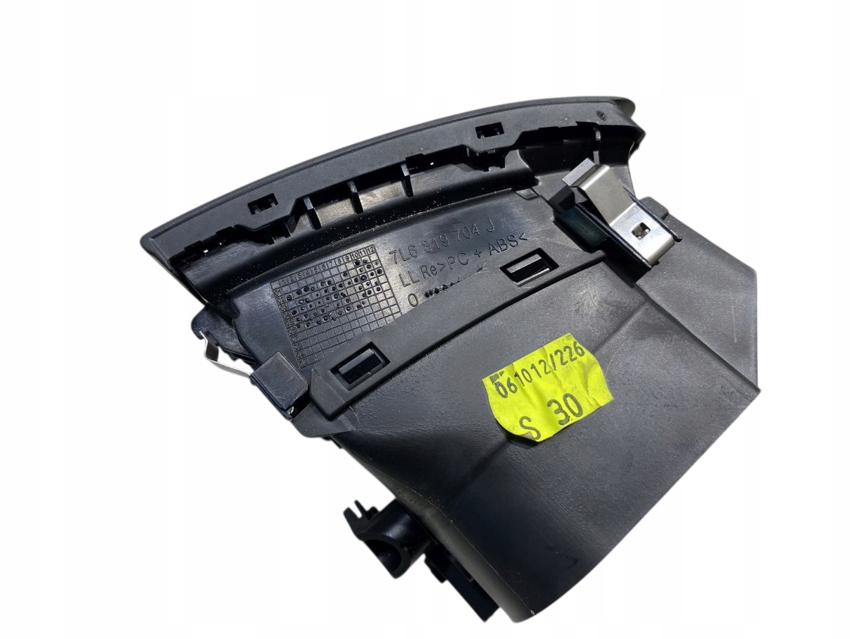 grid air conditioning devices right VW TOUAREG and 7L6819704J