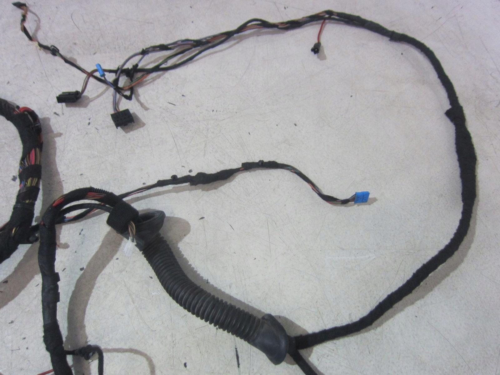 BMW X1 F48 bundle wiring electrical right rear part lights boot 6821864