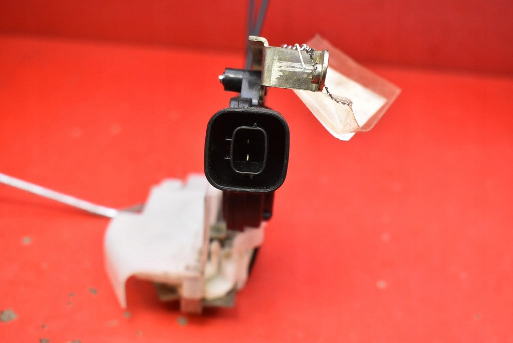 lock door right front front EU G61-R NISSAN PIXO D31S 08-13