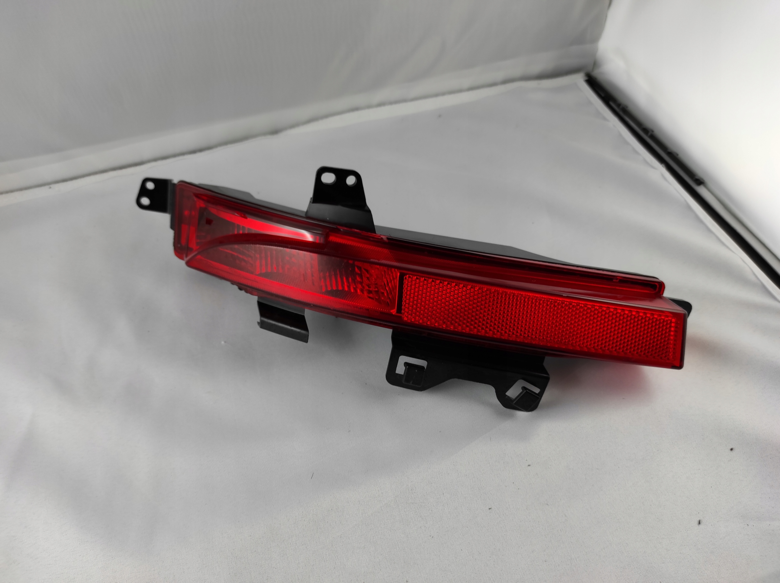 FK7215K273-AC - Land Rover Discovery Sport задний левый новый