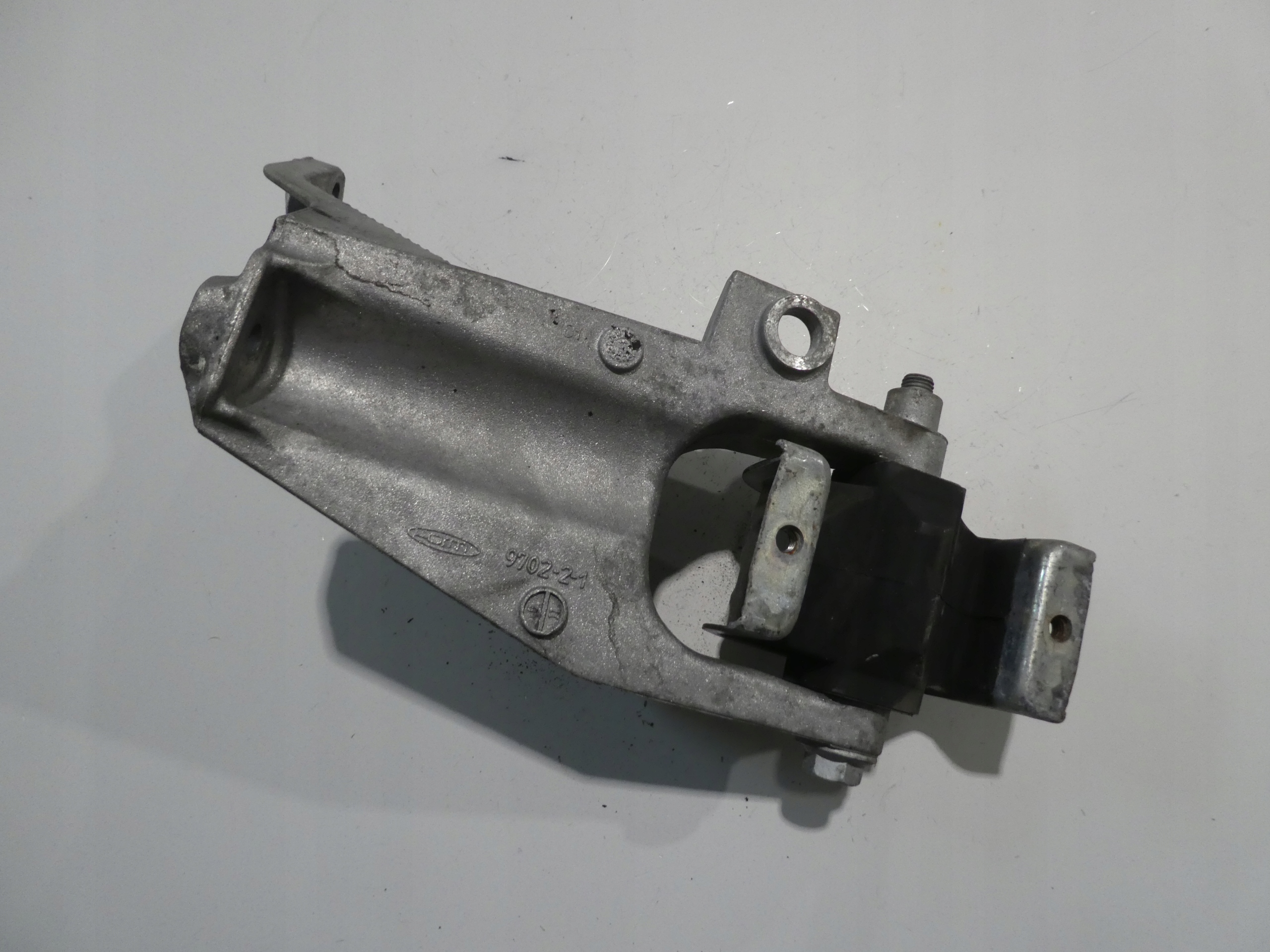 VW T6 2.0TDI holder engine mount 7E0199343B