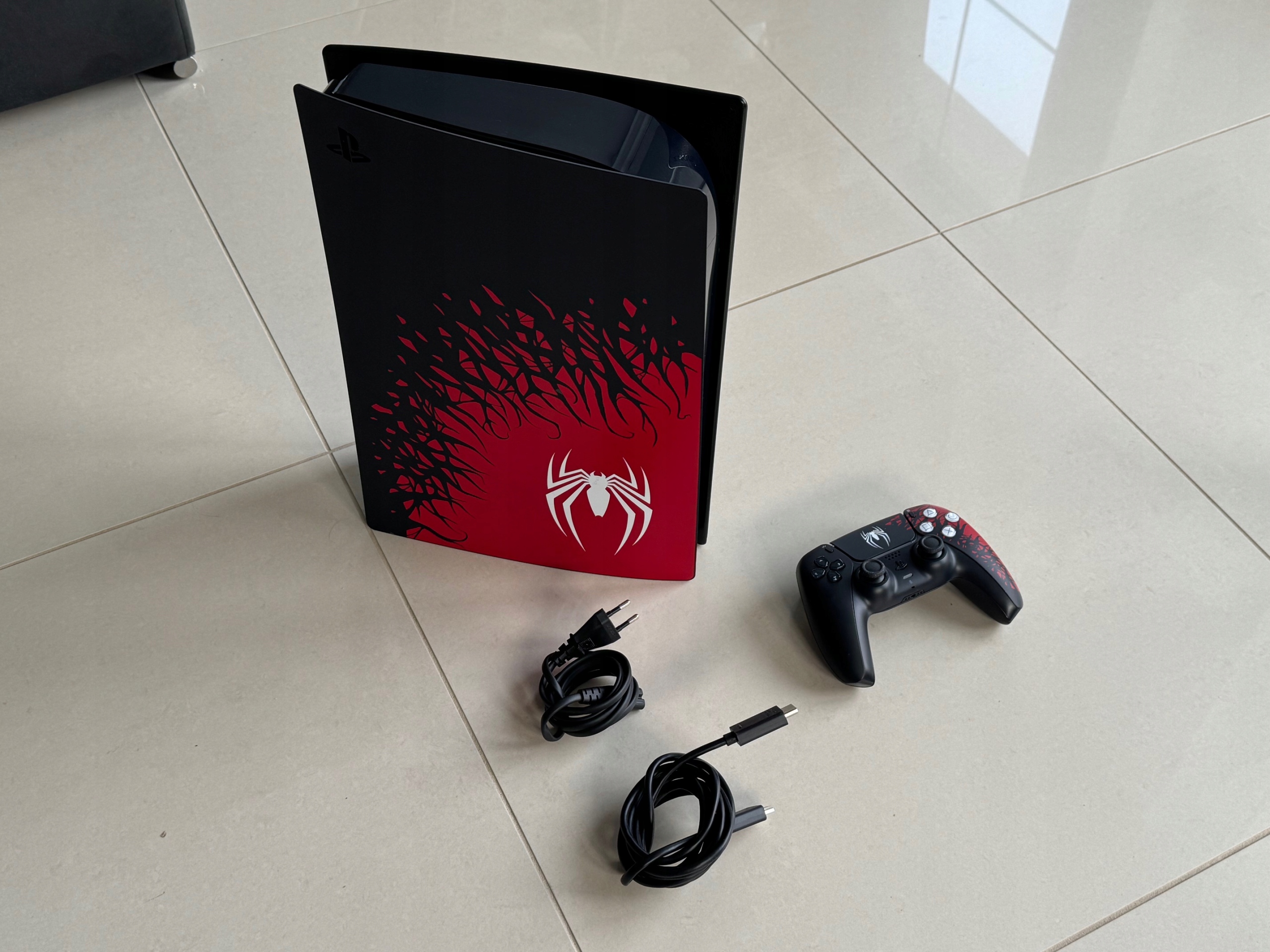 Konsola PlayStation 5 CFI-1216A Marvel’s Spider-Man 2 Limited Edition