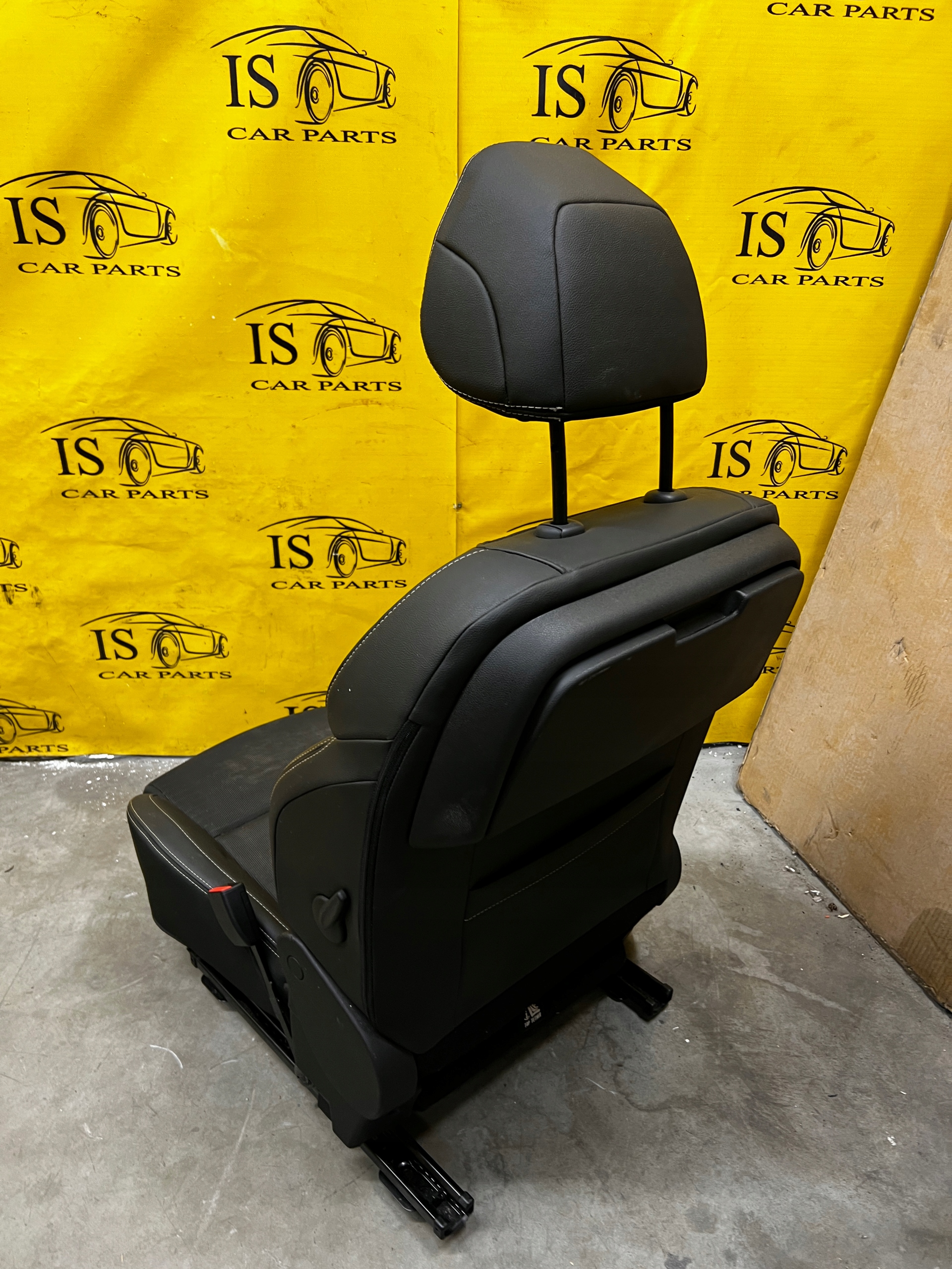 кресло СИДЕНЬЕ пассажира renault SCENIC IV