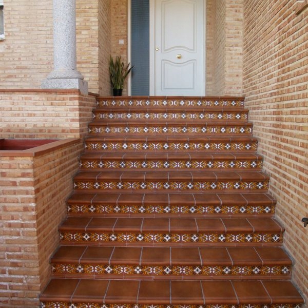 SCHODY NAROŻNE OD RĘKI STOPNICE NAROŻNKIKOWE KLINKIER HISZPAŃSKI BIZ Format kwadratowy