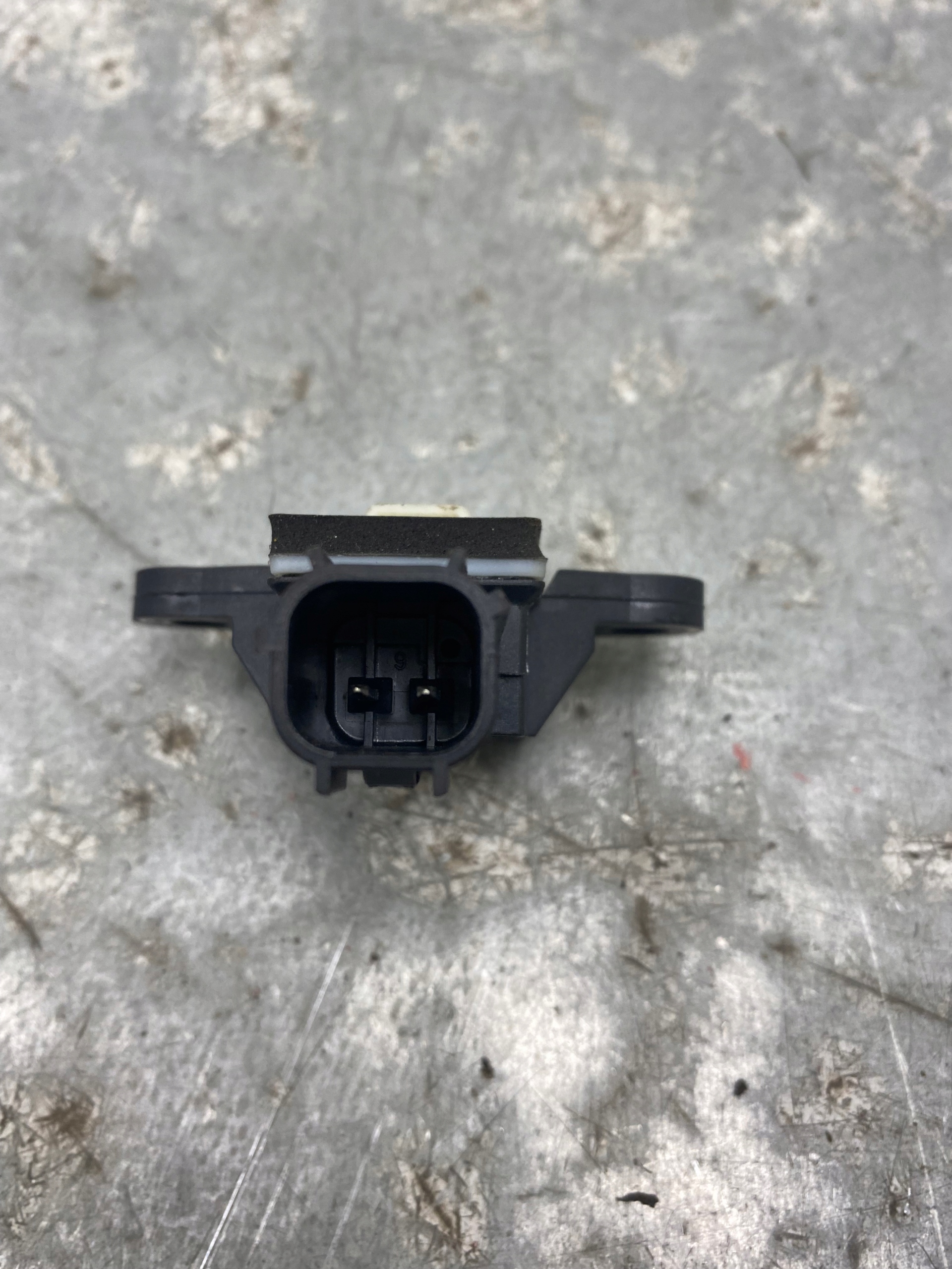 FORD KA + PLUS Crashsensor Drucksensor DG13-14C676-AA