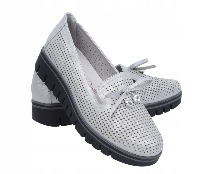 Srebrne buty damskie czółenka płaskie mokasyny ażurowe wsuwane Jezzi
