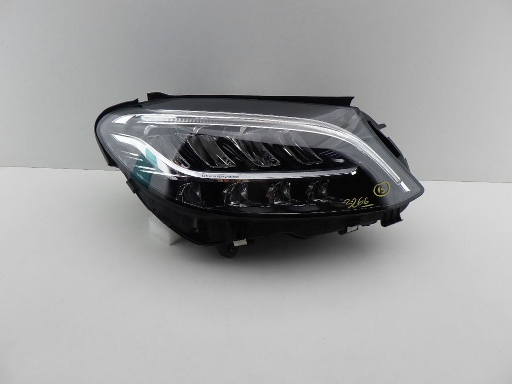 MERCEDES C KLASA 205 LIFT FULL LED PERFORMANCE 18- light front right