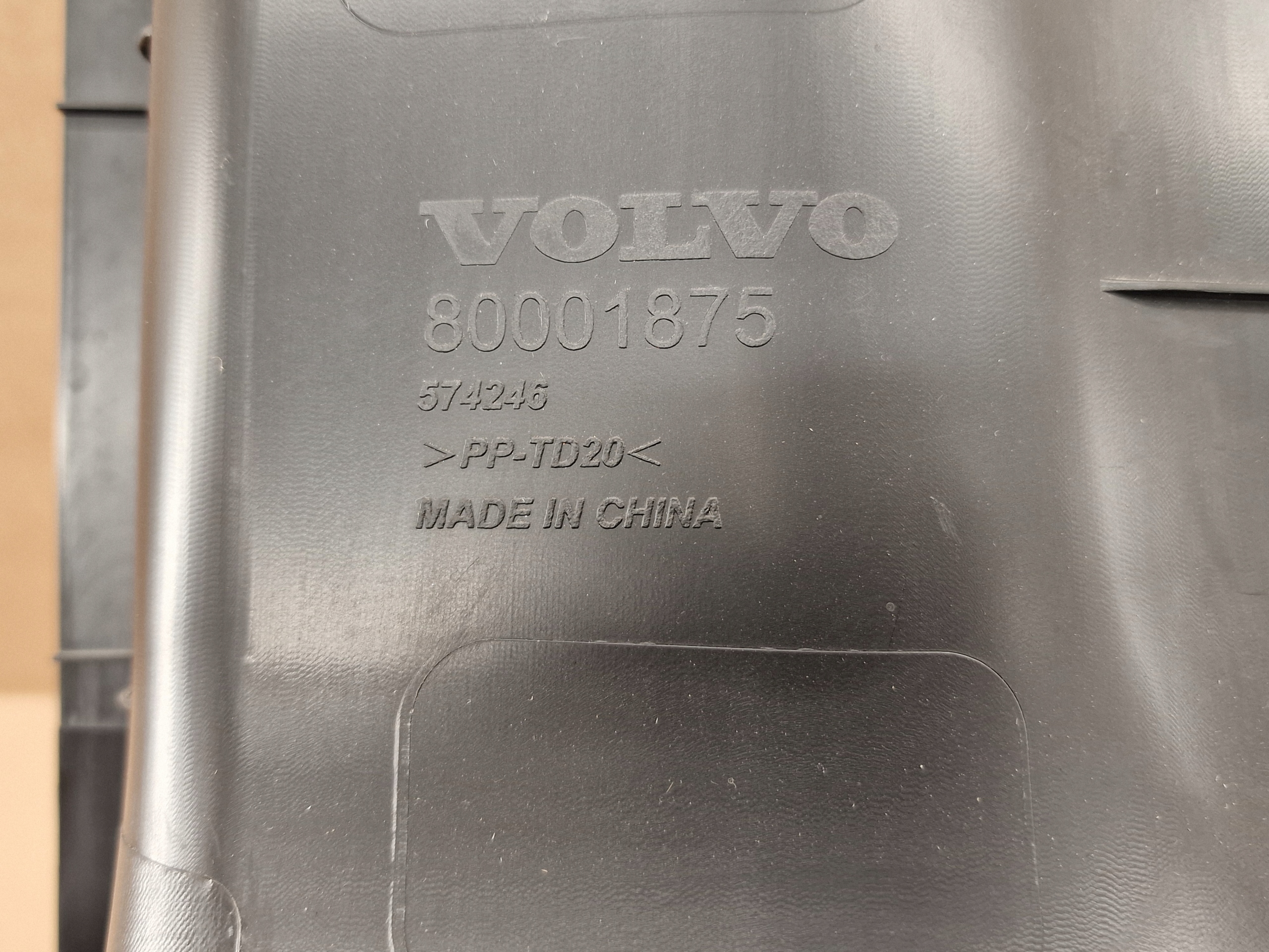 steering wheel, intake air support of radiators VOLVO EX30