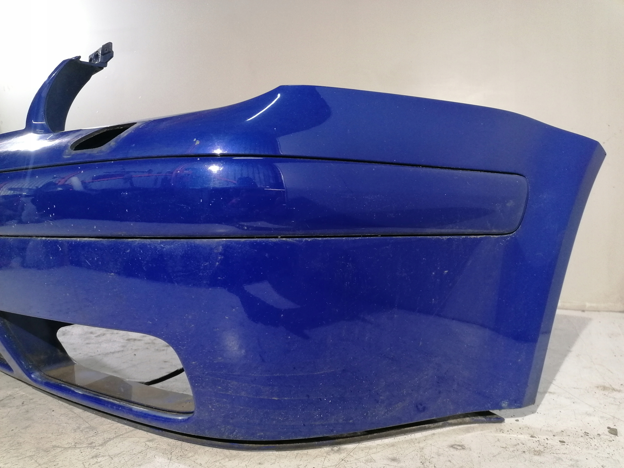 VW Golf IV nárazník předek přední