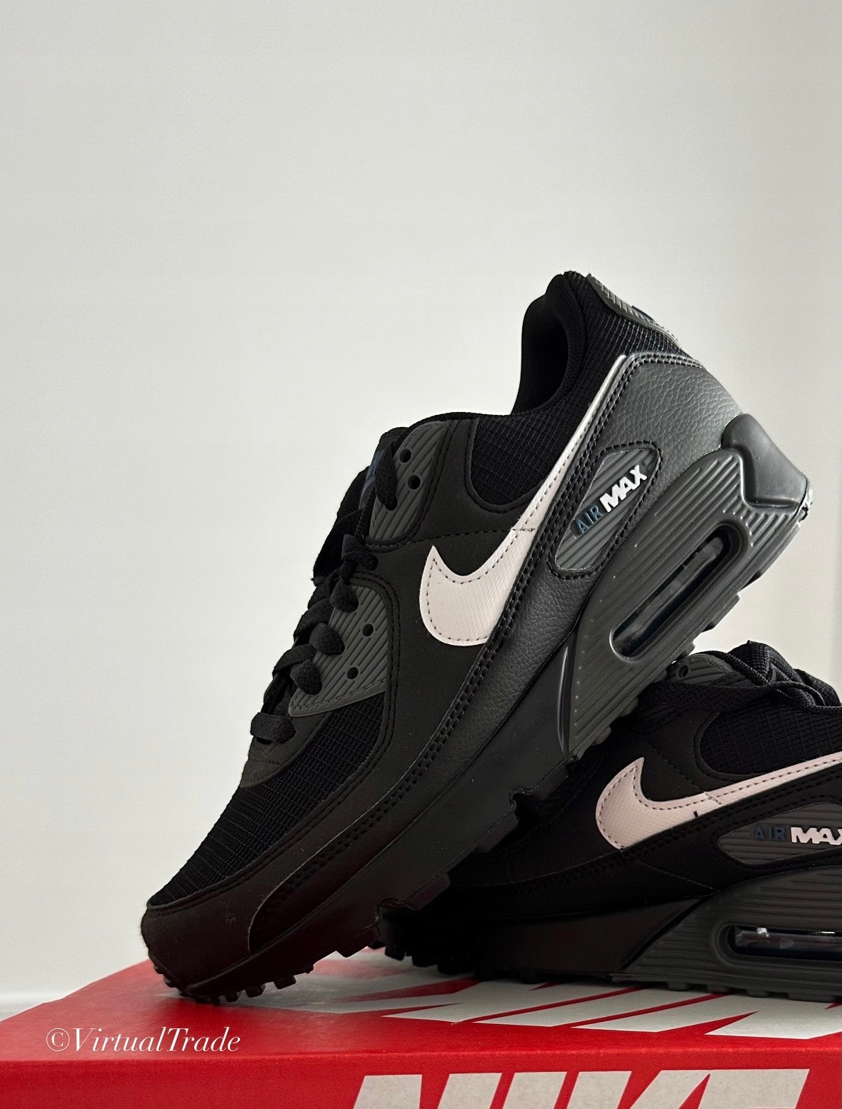 Buty NIKE Air Max 90 DR0145 002 czarne 44 Rozmiar 44
