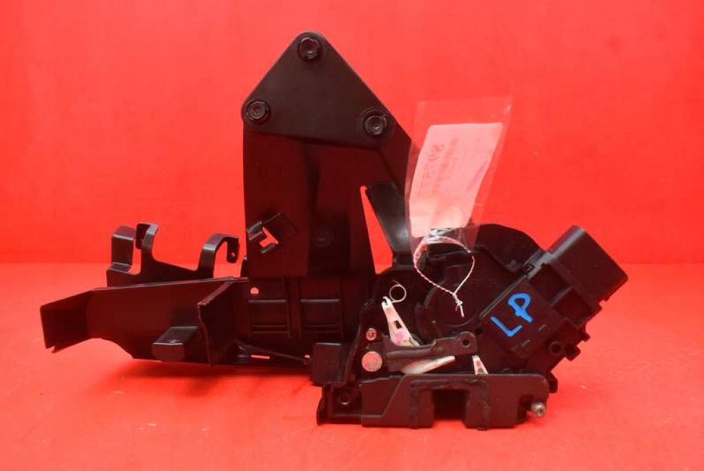 lock door left front front EU 3M5A-R21813ET FORD FOCUS MK2 08-11