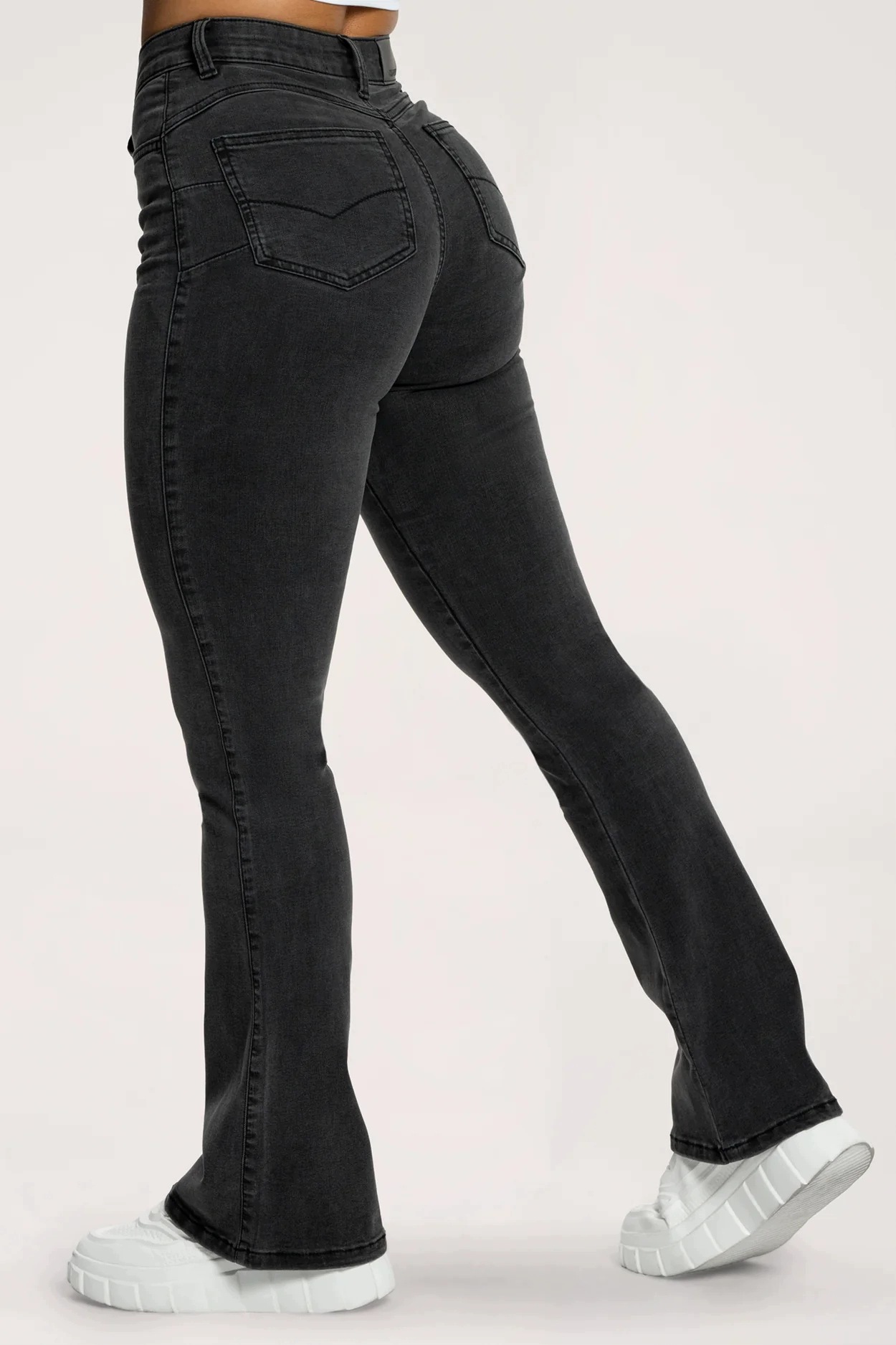 Gym Glamour Jeansy dzwony perfect slim black vel. Xs
