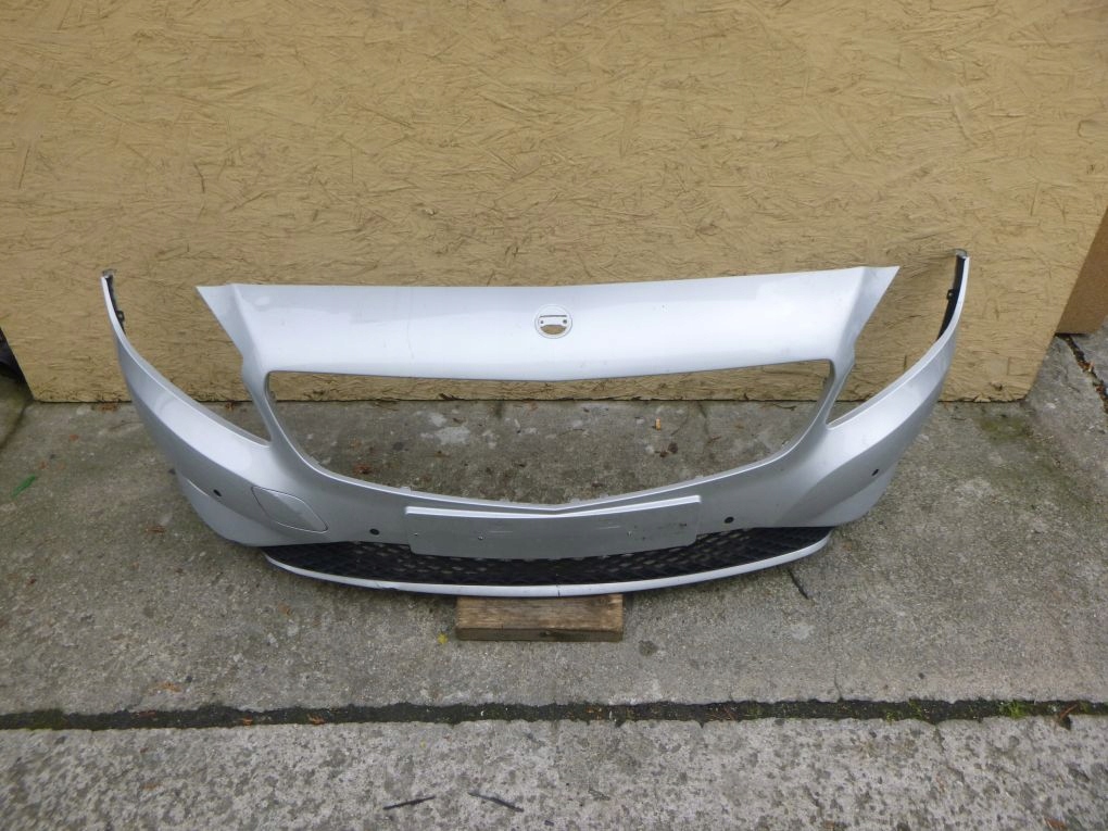 MERCEDES A KLASA 176 nárazník přední