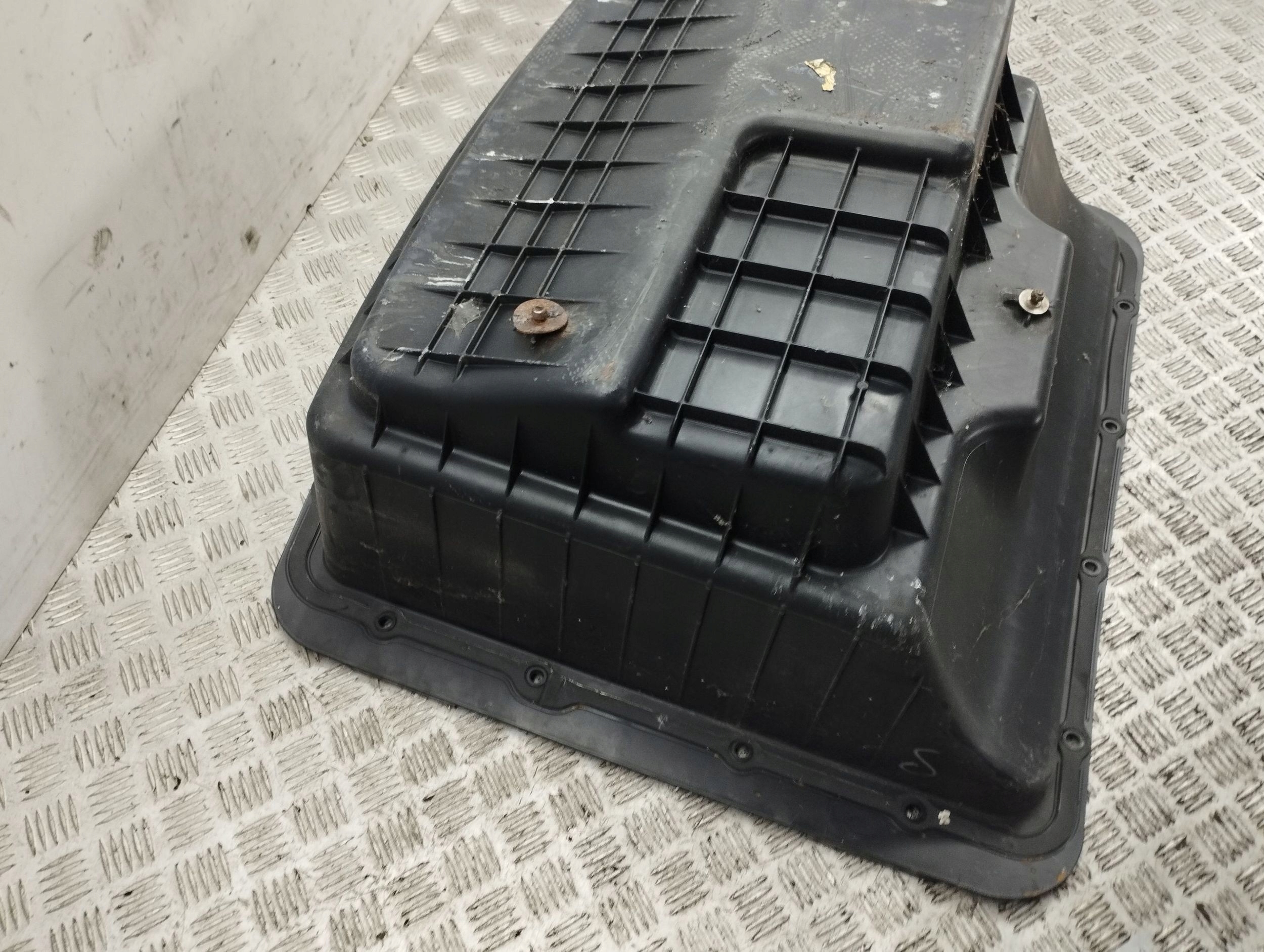 MASERATI QUATTROPORTE 2004 бардачок багажника