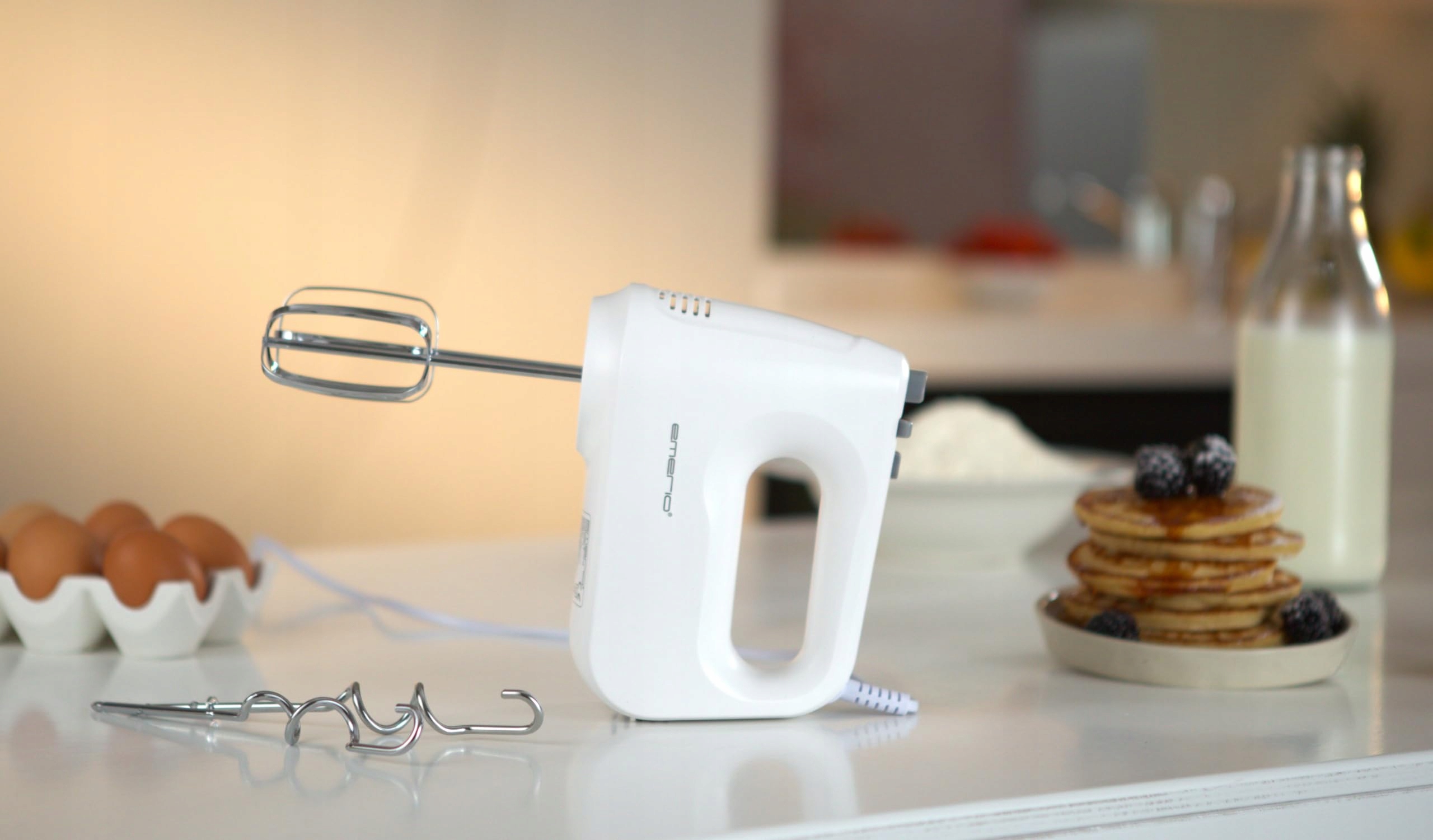 EMERIO Mikser Ręczny 250W 6 Prędkości Turbo Stal Nierdzewna — miniatura 4