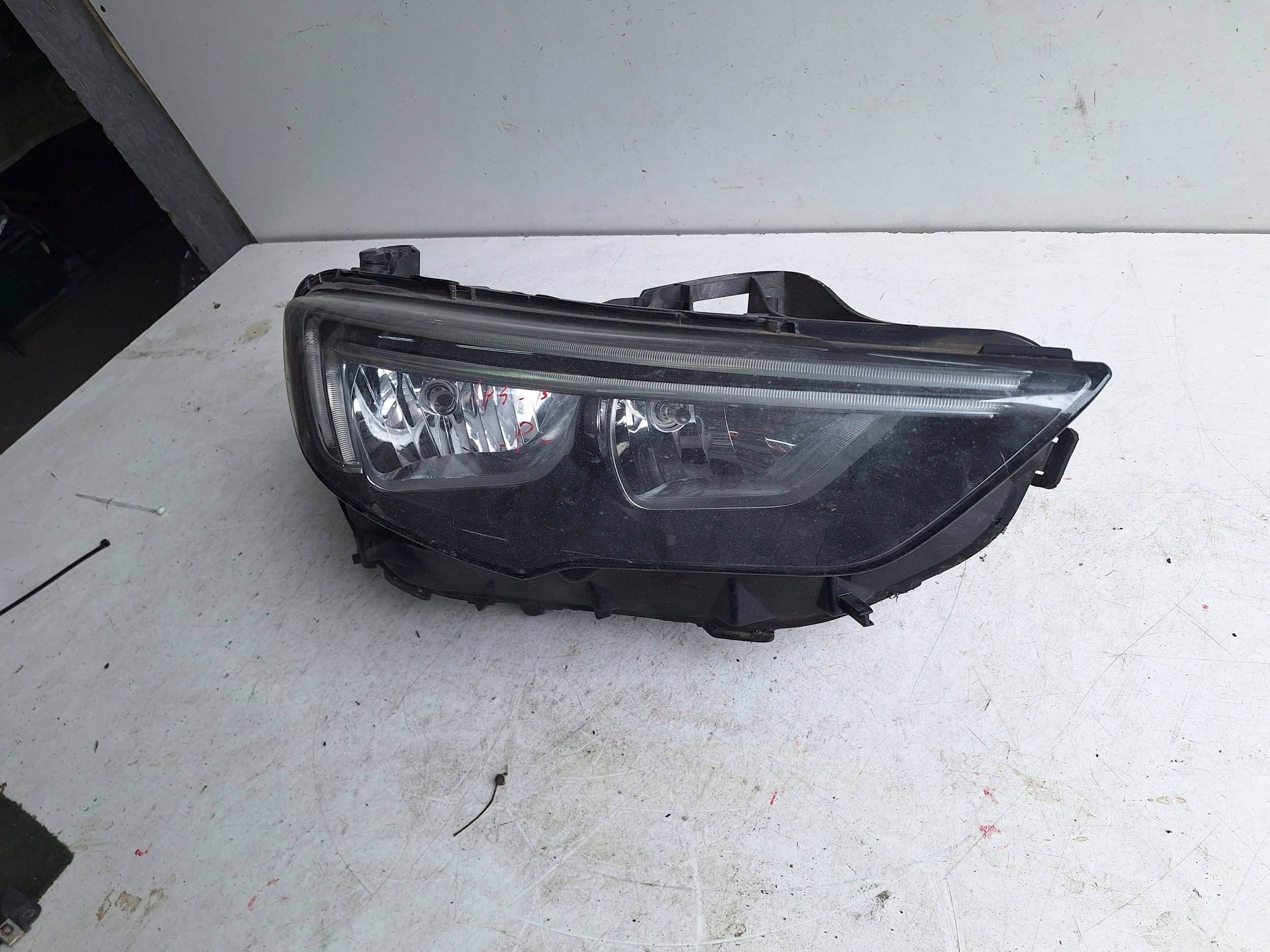 OPEL INSIGNA B 17-20 light right + LED UK-ANGLIK 13460182